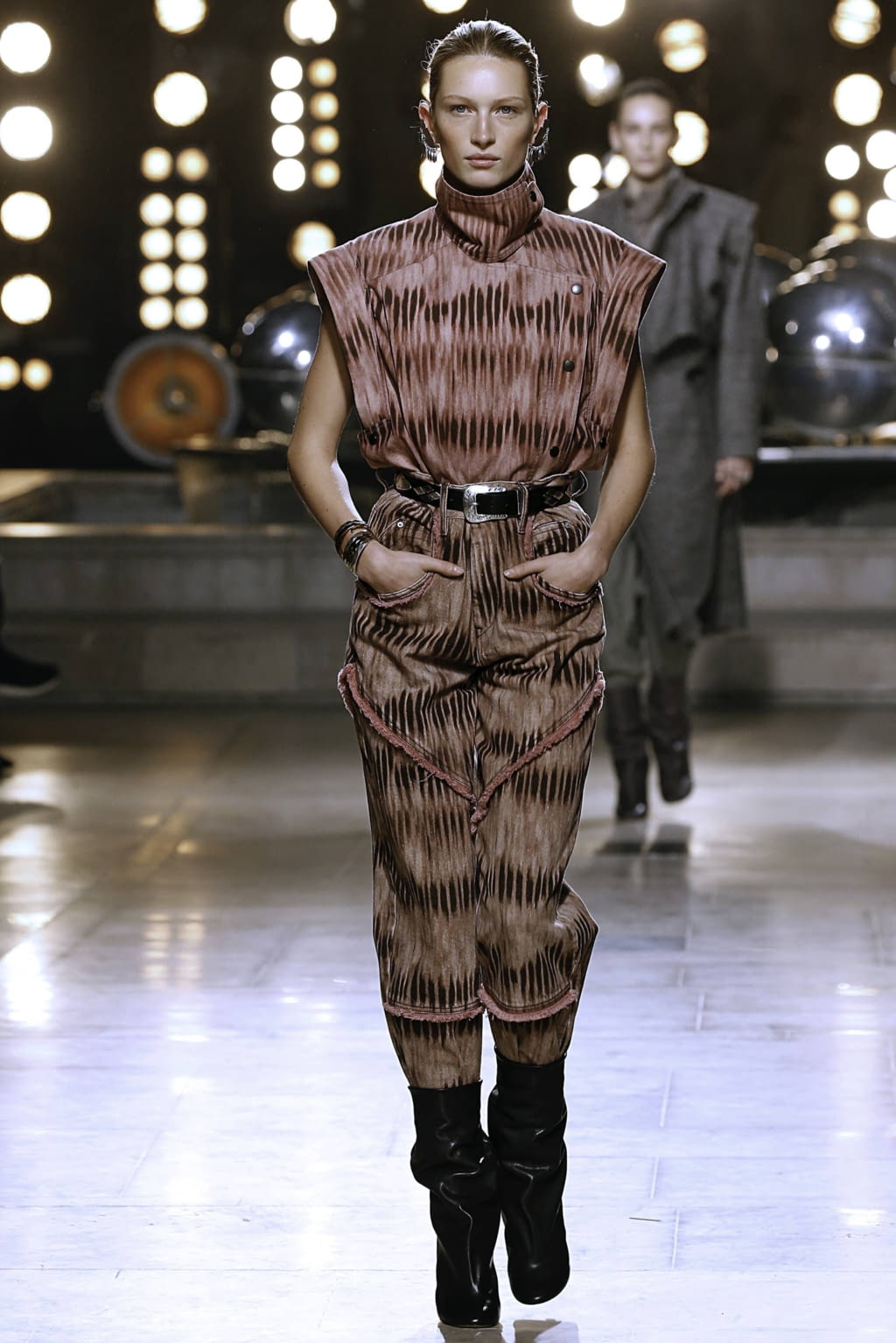 Fashion Week Paris Fall/Winter 2019 look 33 from the Isabel Marant collection 女装