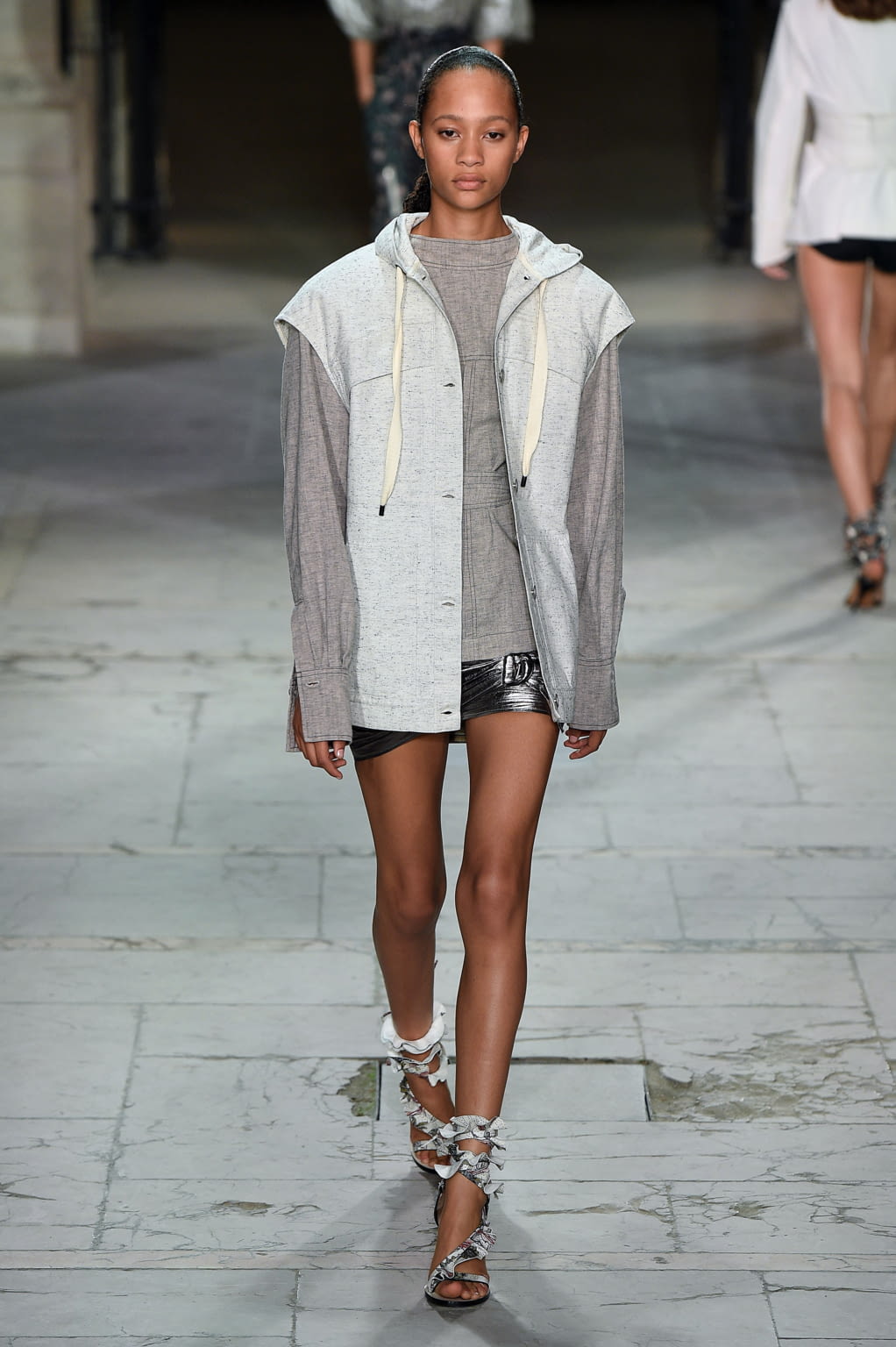 Fashion Week Paris Spring/Summer 2017 look 14 from the Isabel Marant collection womenswear