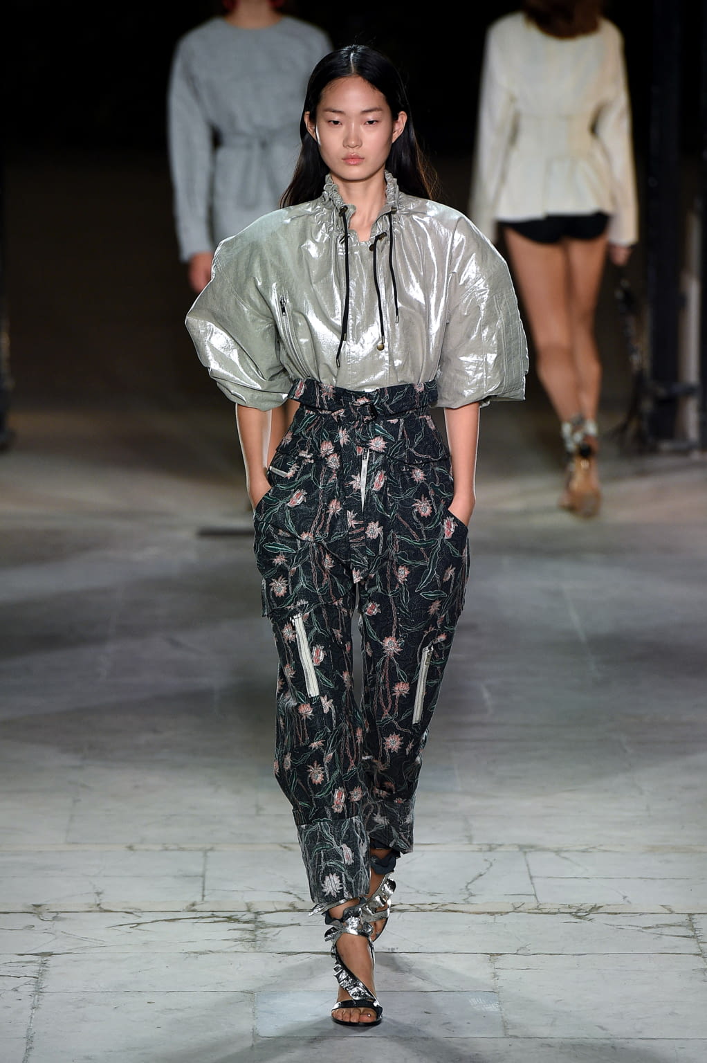 Fashion Week Paris Spring/Summer 2017 look 15 from the Isabel Marant collection womenswear