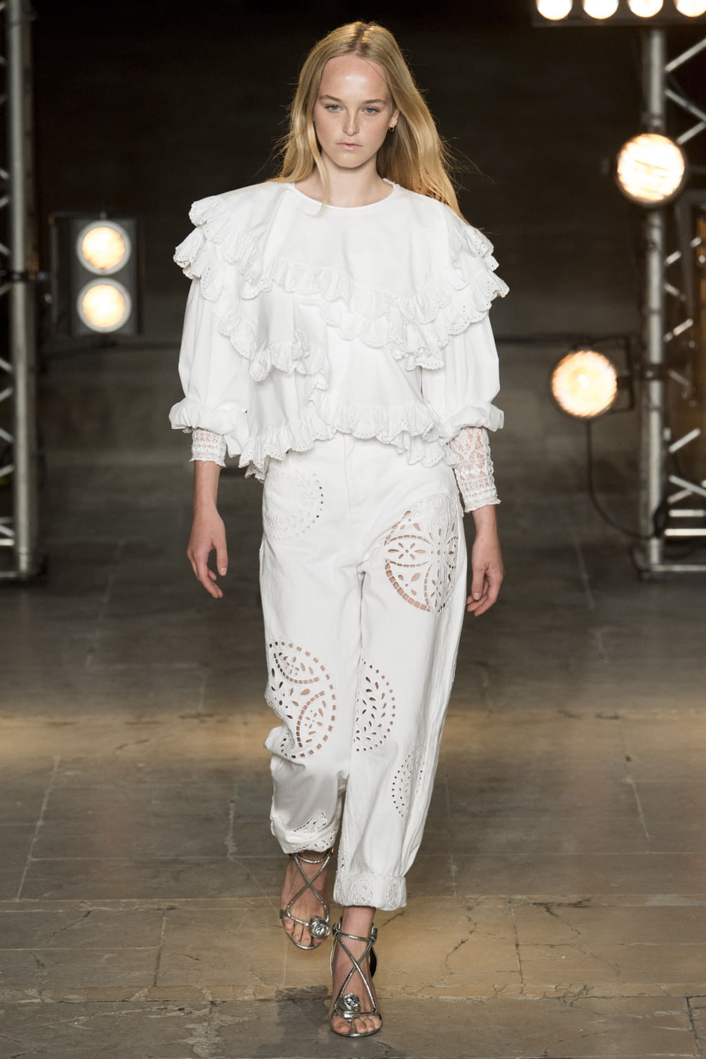 Fashion Week Paris Spring/Summer 2018 look 7 de la collection Isabel Marant womenswear