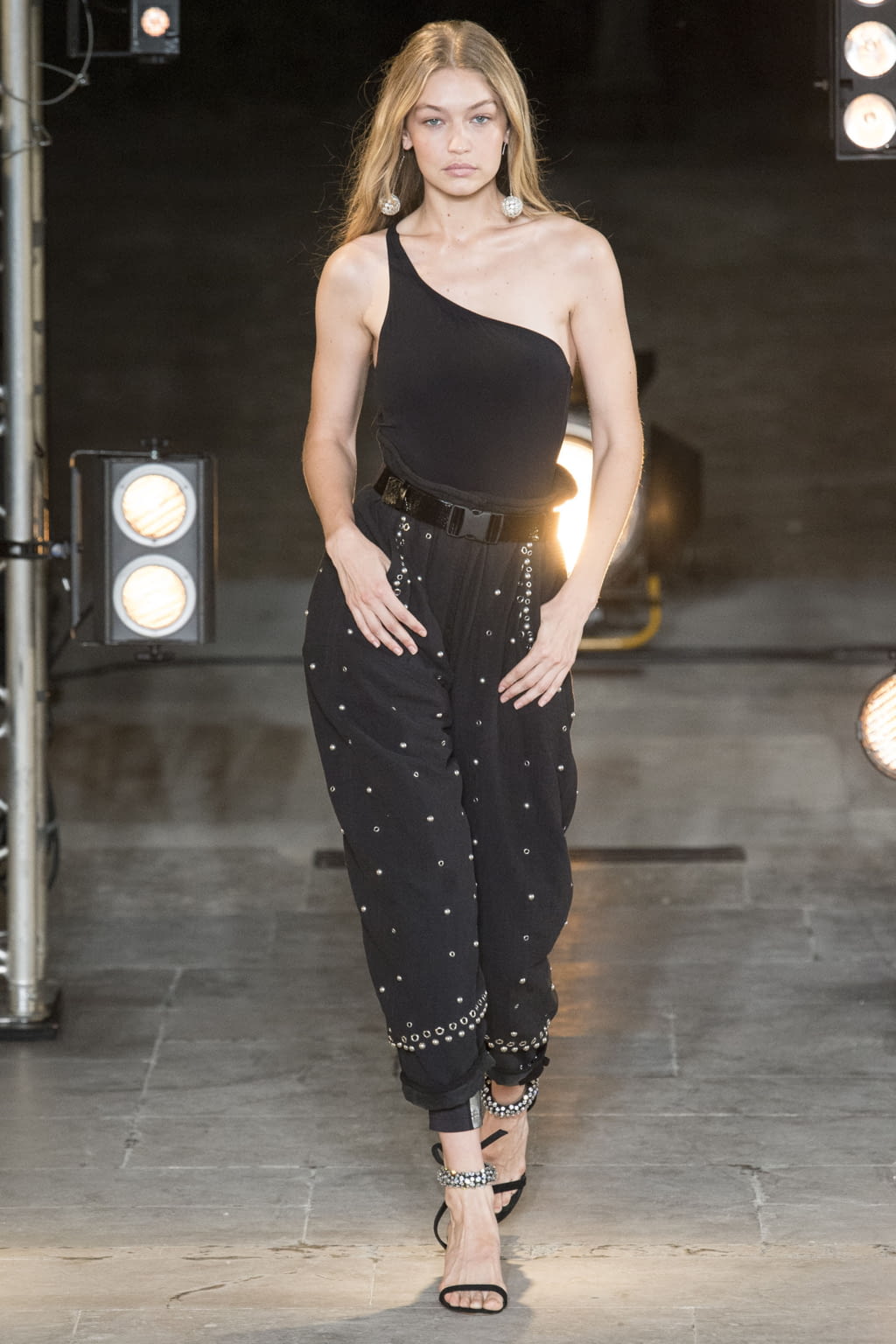 Fashion Week Paris Spring/Summer 2018 look 46 from the Isabel Marant collection womenswear