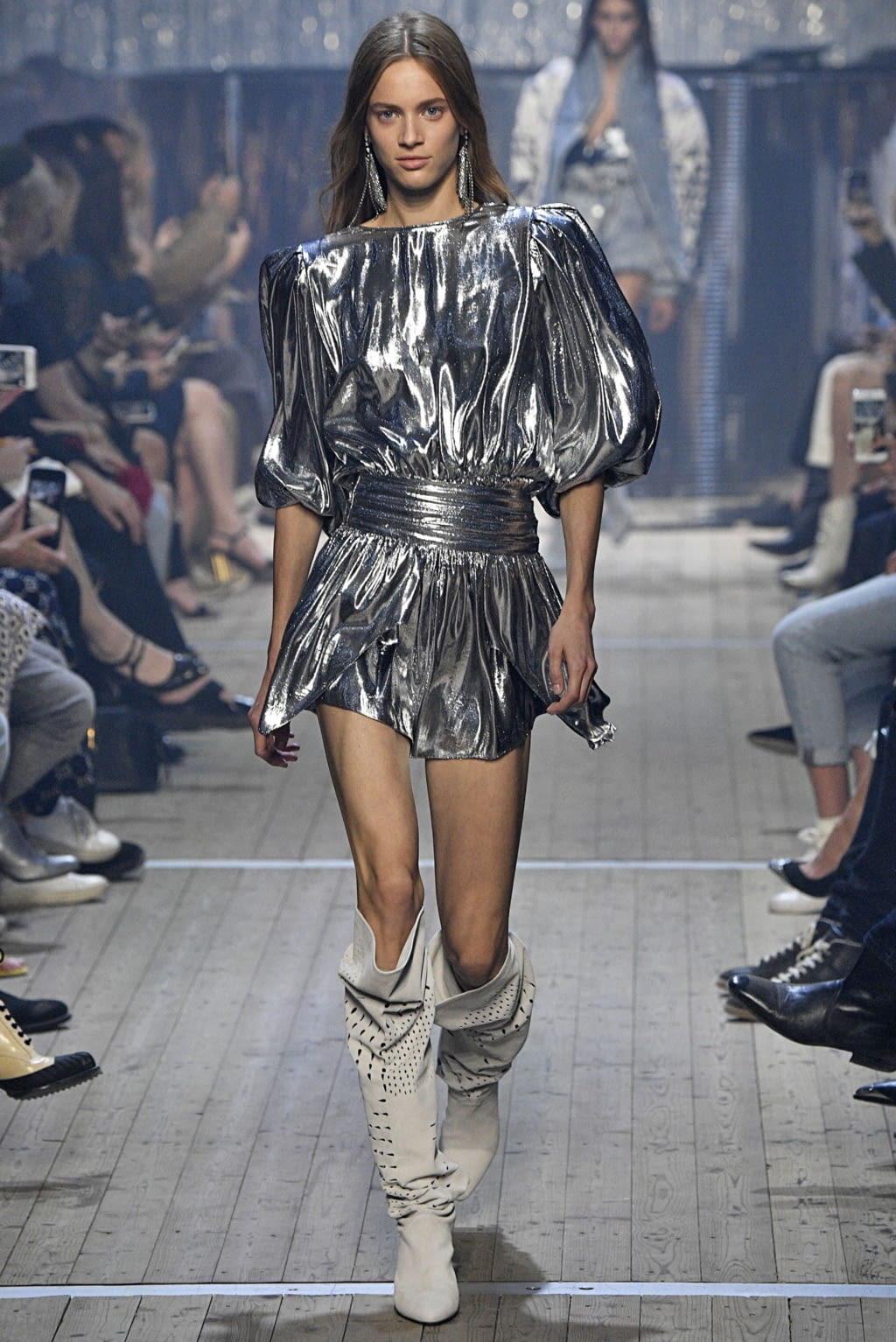Fashion Week Paris Spring/Summer 2019 look 3 from the Isabel Marant collection womenswear