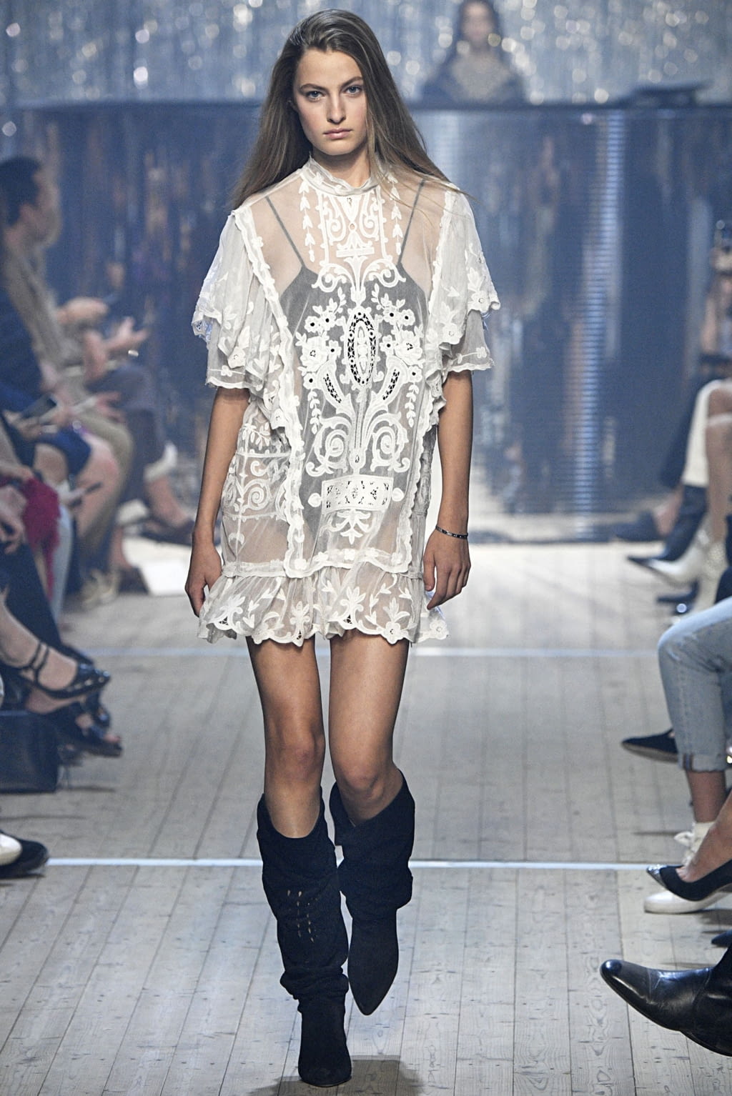 Fashion Week Paris Spring/Summer 2019 look 32 from the Isabel Marant collection 女装