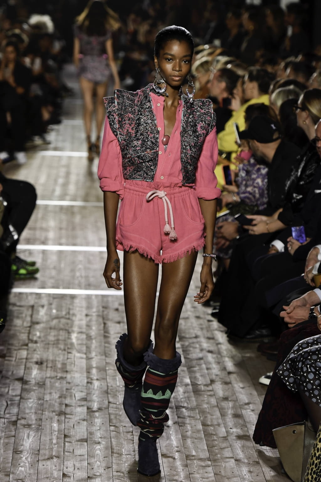 Fashion Week Paris Spring/Summer 2020 look 38 from the Isabel Marant collection 女装