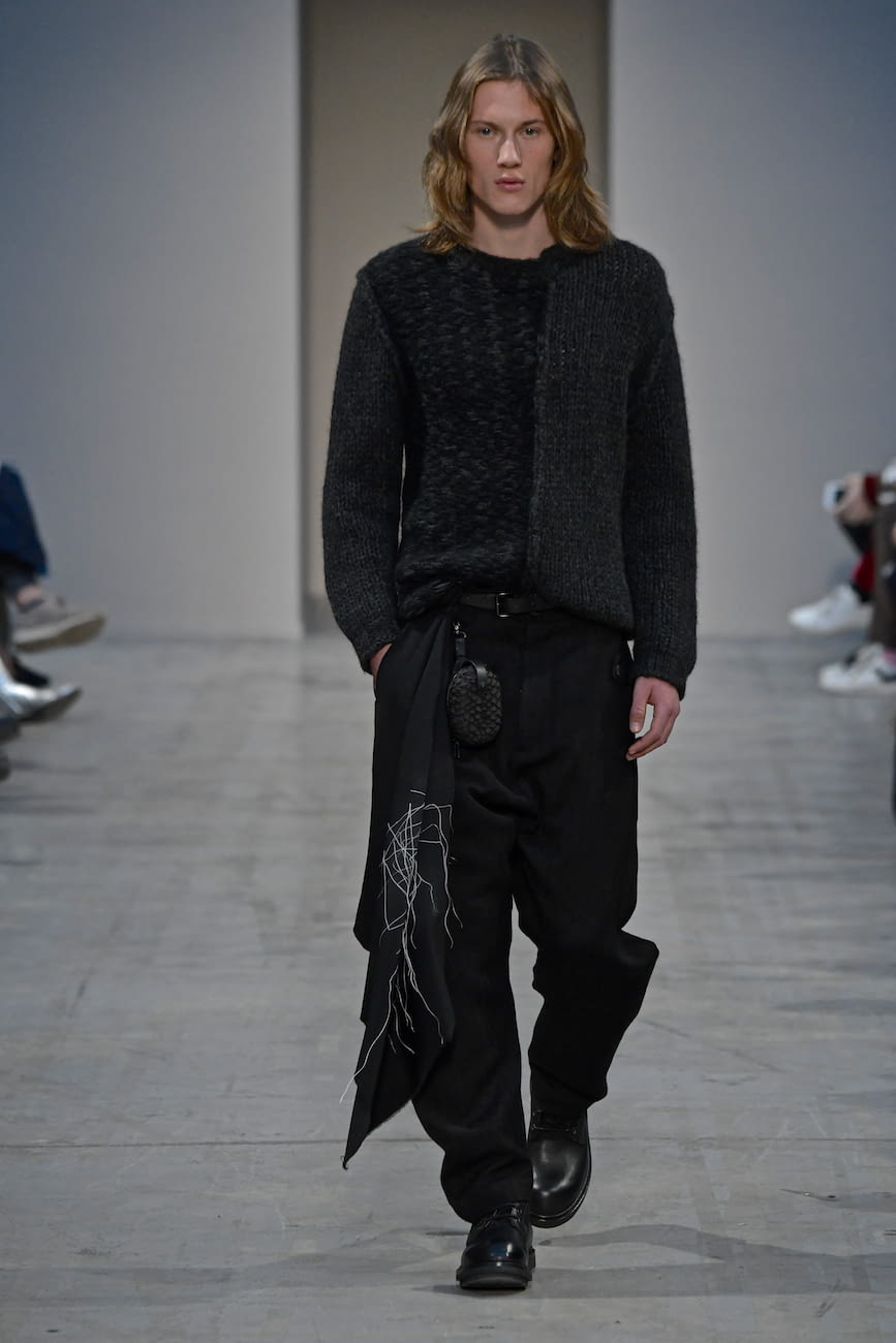 Fashion Week Milan Fall/Winter 2018 look 16 from the Isabel Benenato collection menswear