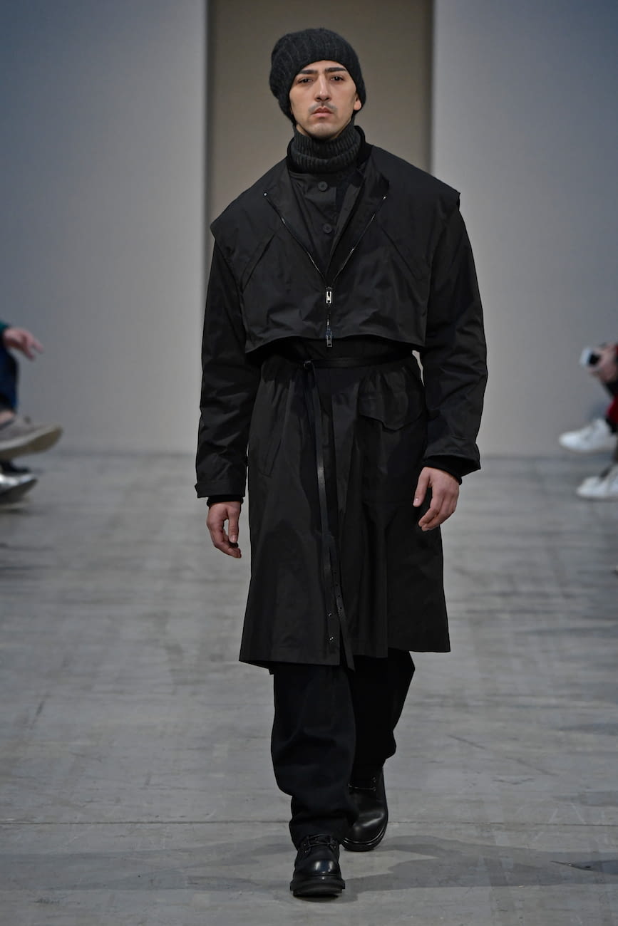 Fashion Week Milan Fall/Winter 2018 look 21 from the Isabel Benenato collection menswear