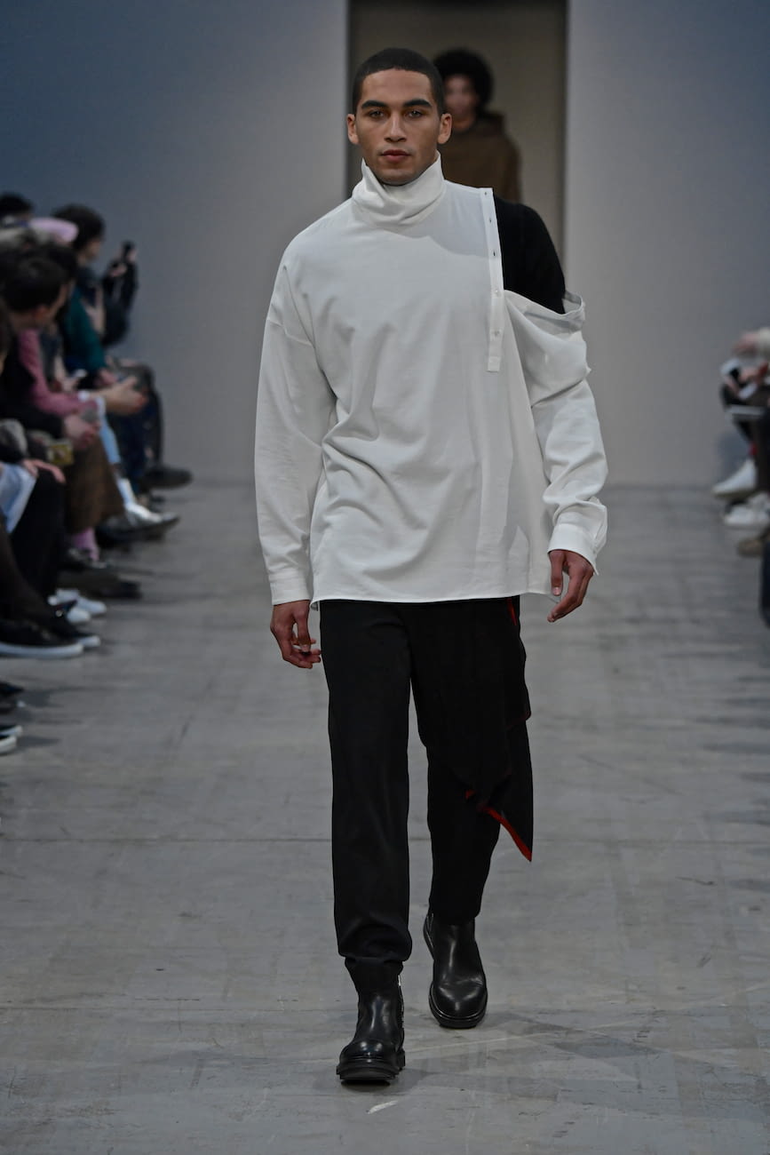 Fashion Week Milan Fall/Winter 2018 look 32 from the Isabel Benenato collection menswear