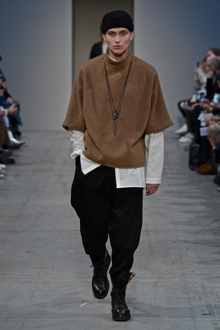 Fashion Week Milan Fall/Winter 2018 look 38 from the Isabel Benenato collection menswear