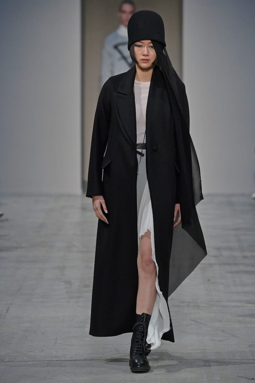 Fashion Week Milan Fall/Winter 2018 look 39 de la collection Isabel Benenato menswear
