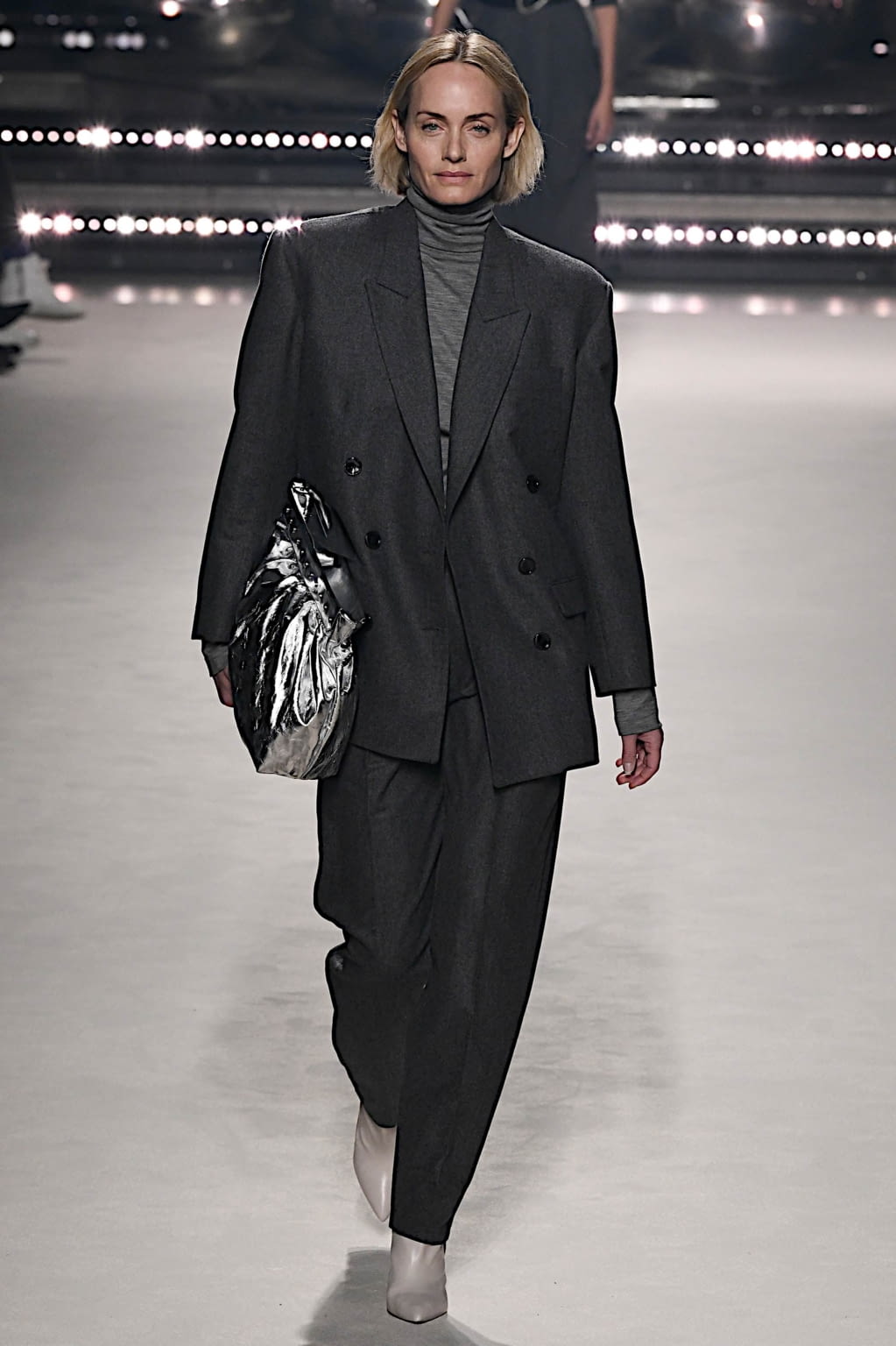 Fashion Week Paris Fall/Winter 2020 look 30 de la collection Isabel Marant womenswear