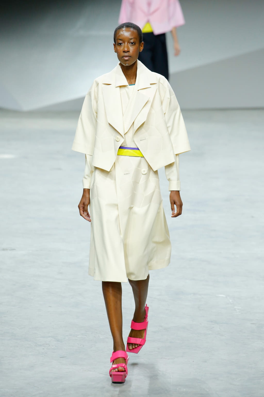 Fashion Week Paris Spring/Summer 2017 look 10 from the Issey Miyake collection womenswear