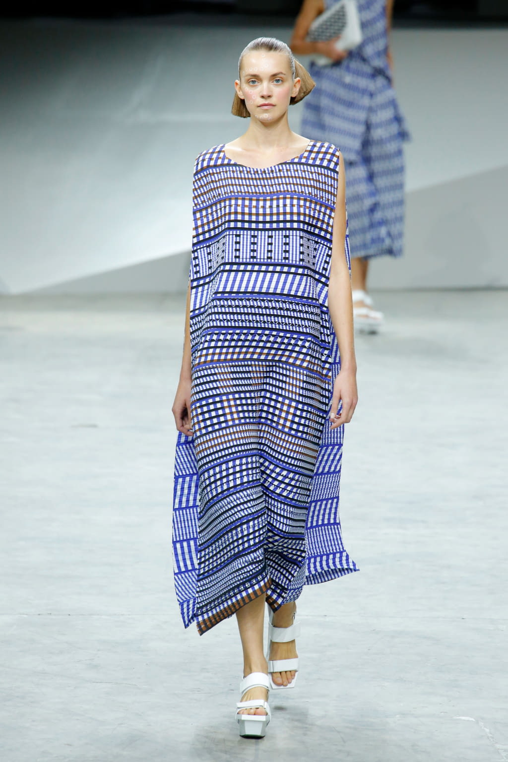 Fashion Week Paris Spring/Summer 2017 look 23 from the Issey Miyake collection womenswear
