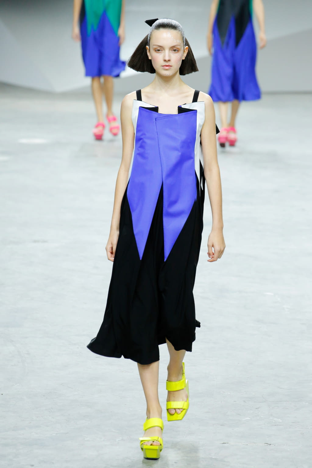 Fashion Week Paris Spring/Summer 2017 look 38 from the Issey Miyake collection womenswear