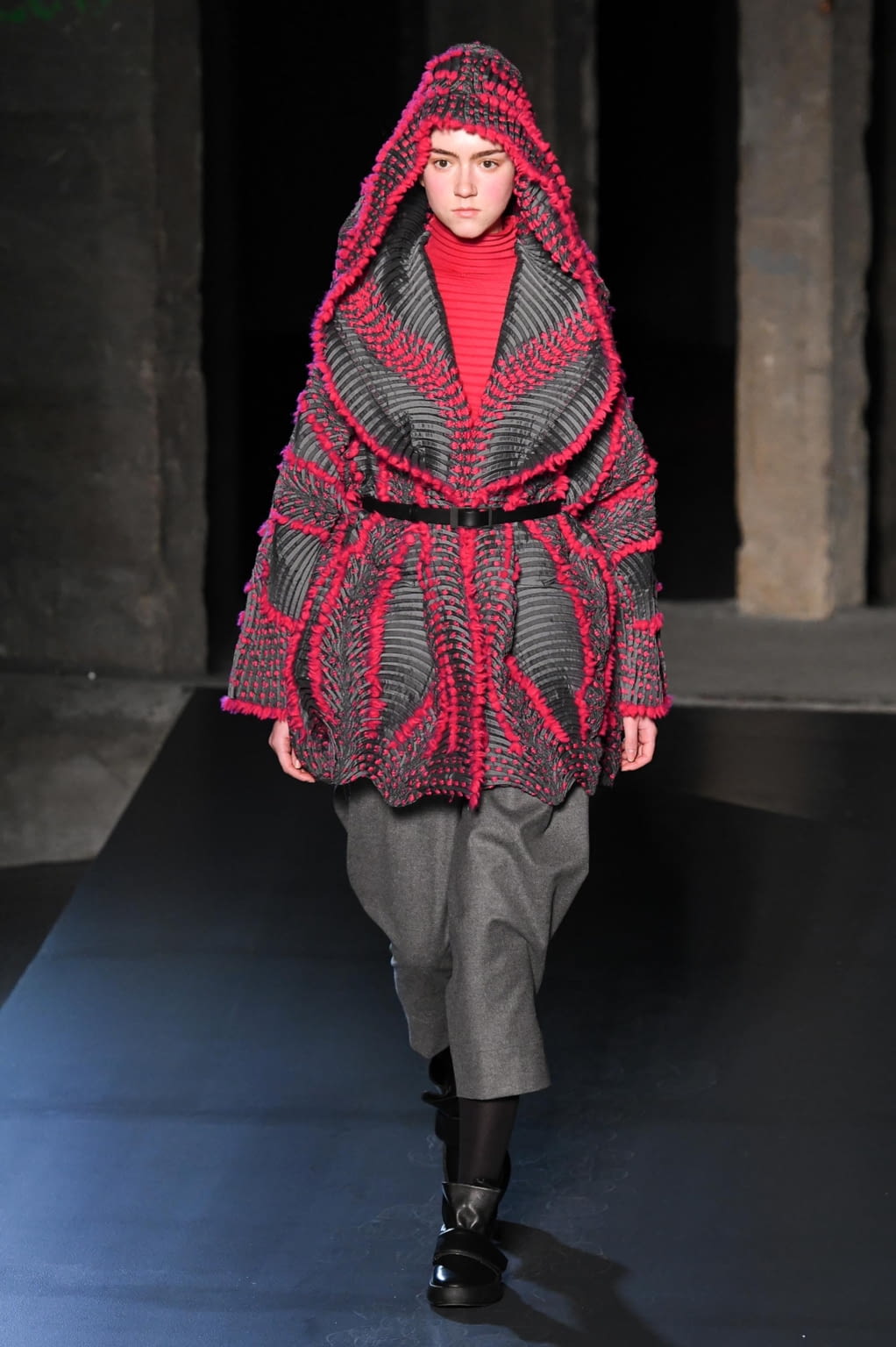 Fashion Week Paris Fall/Winter 2018 look 29 from the Issey Miyake collection womenswear