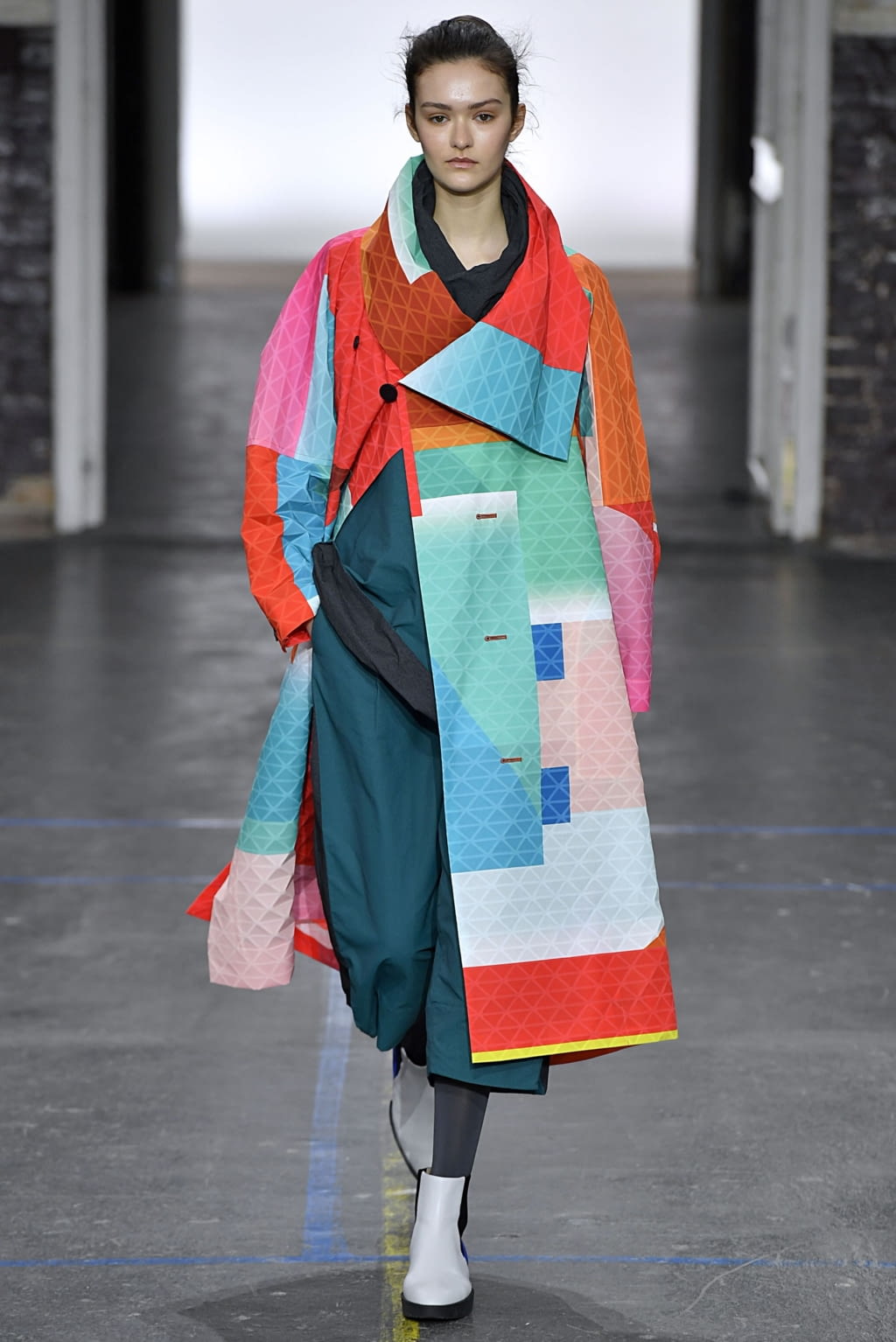 Fashion Week Paris Fall/Winter 2019 look 29 from the Issey Miyake collection 女装