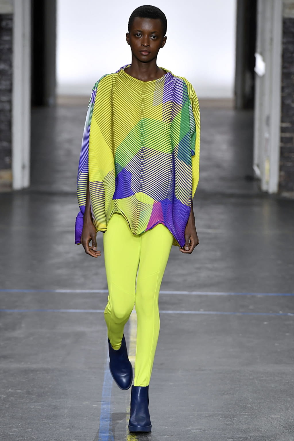 Fashion Week Paris Fall/Winter 2019 look 37 from the Issey Miyake collection womenswear