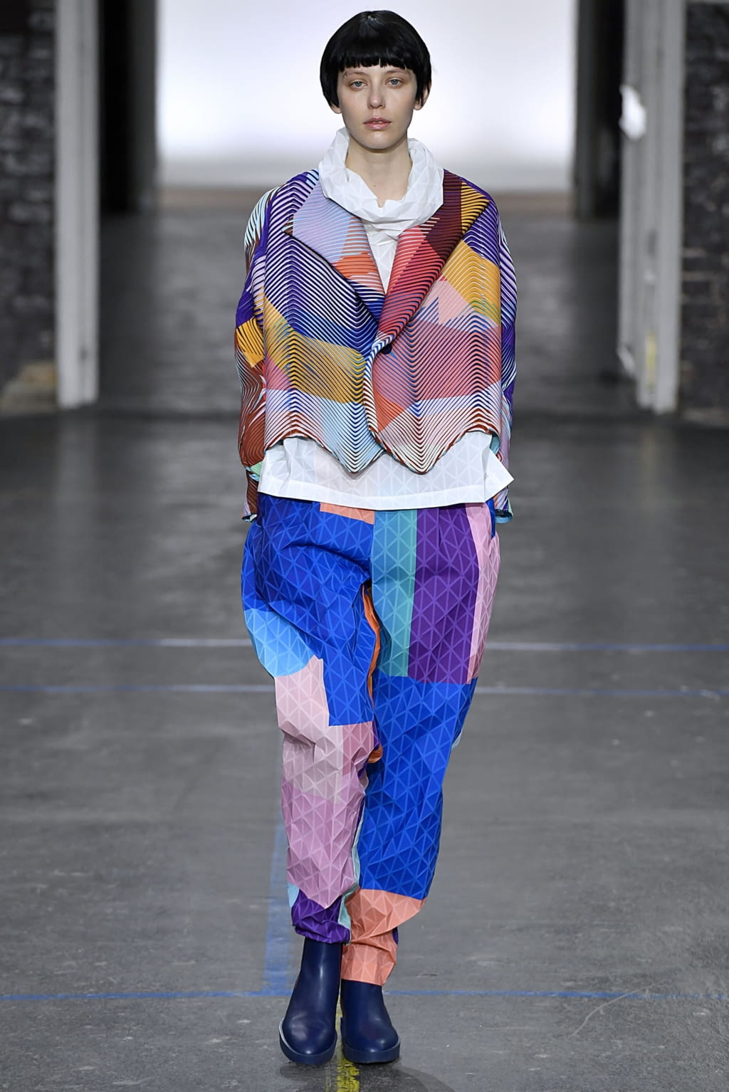 Fashion Week Paris Fall/Winter 2019 look 42 from the Issey Miyake collection 女装