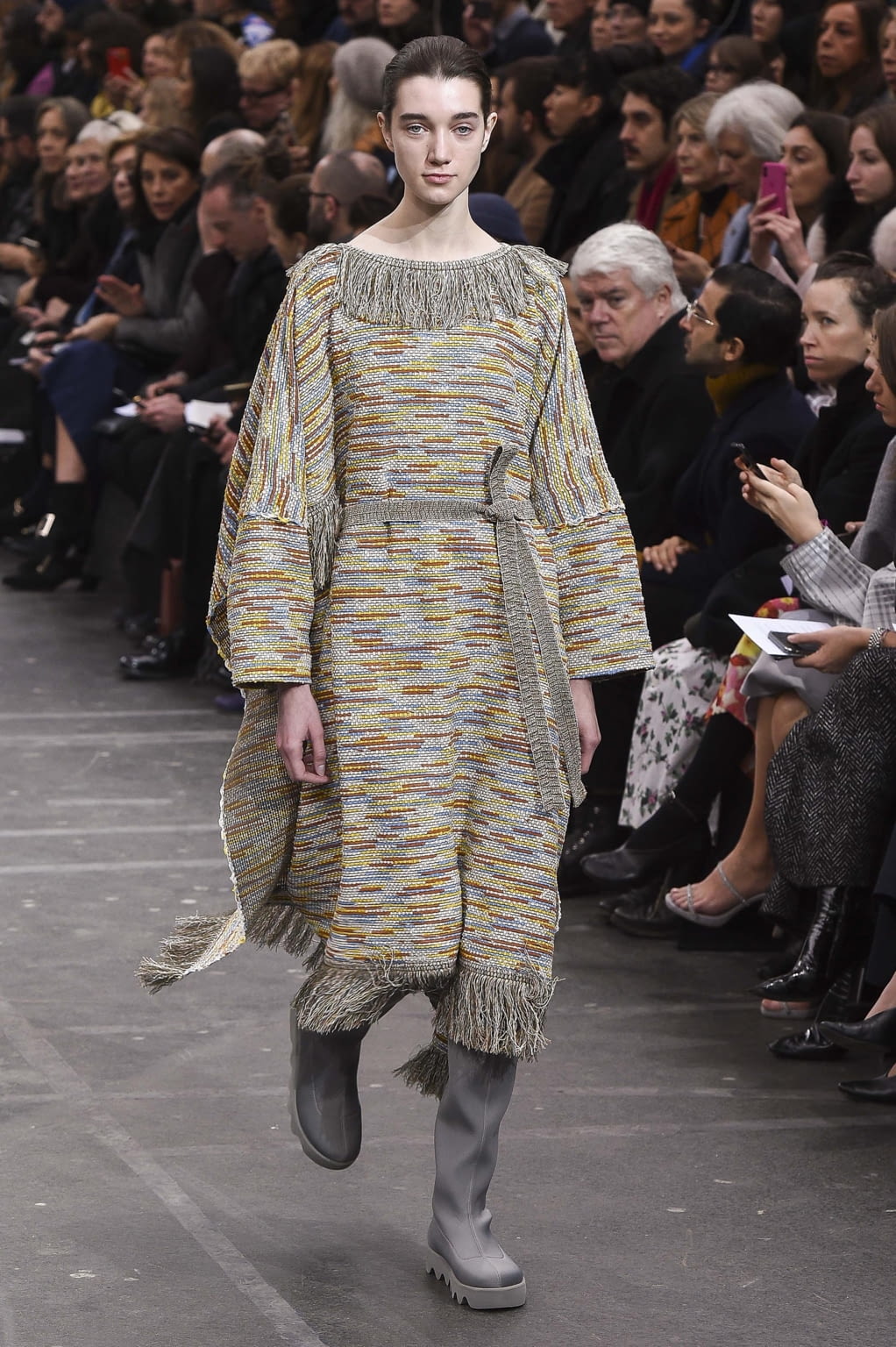 Fashion Week Paris Fall/Winter 2020 look 22 from the Issey Miyake collection womenswear
