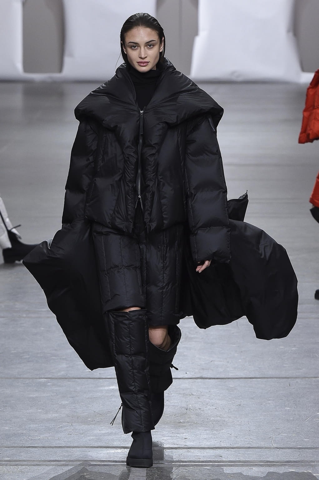 Fashion Week Paris Fall/Winter 2020 look 27 from the Issey Miyake collection womenswear