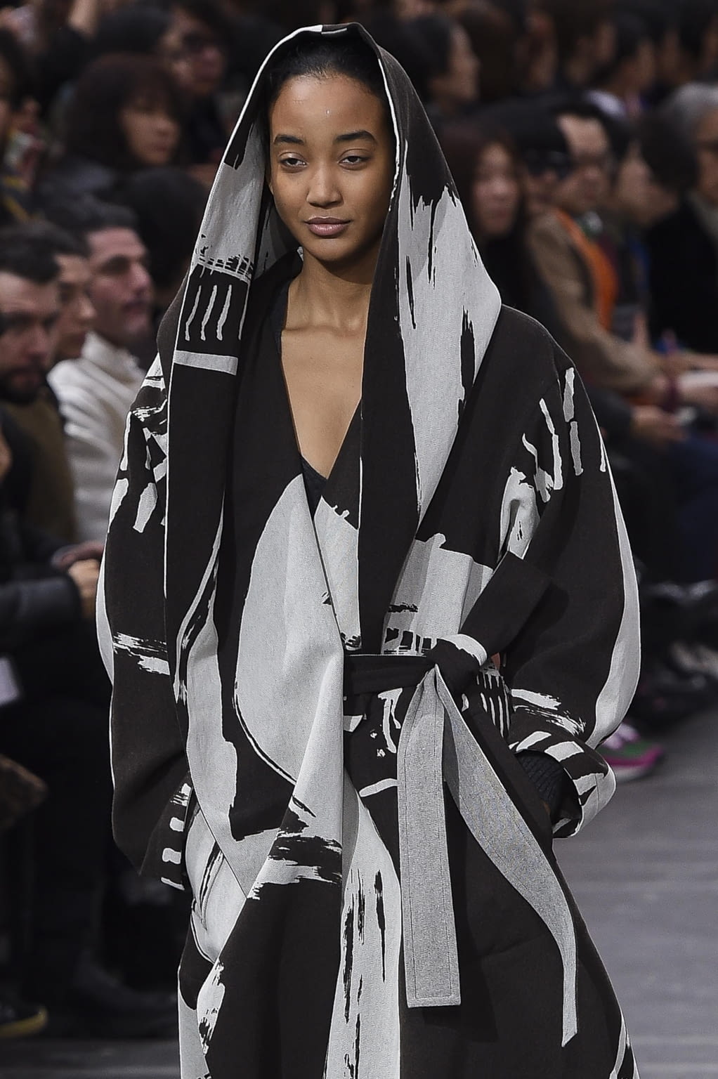 Fashion Week Paris Fall/Winter 2020 look 35 from the Issey Miyake collection womenswear