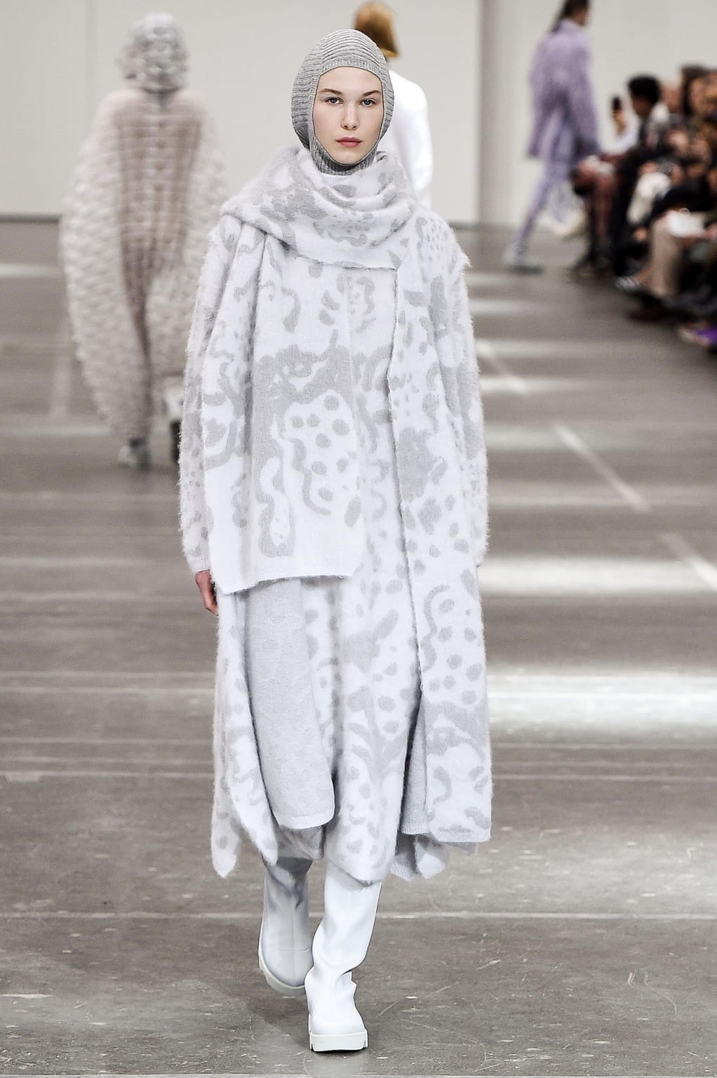 Fashion Week Paris Fall/Winter 2020 look 41 from the Issey Miyake collection womenswear