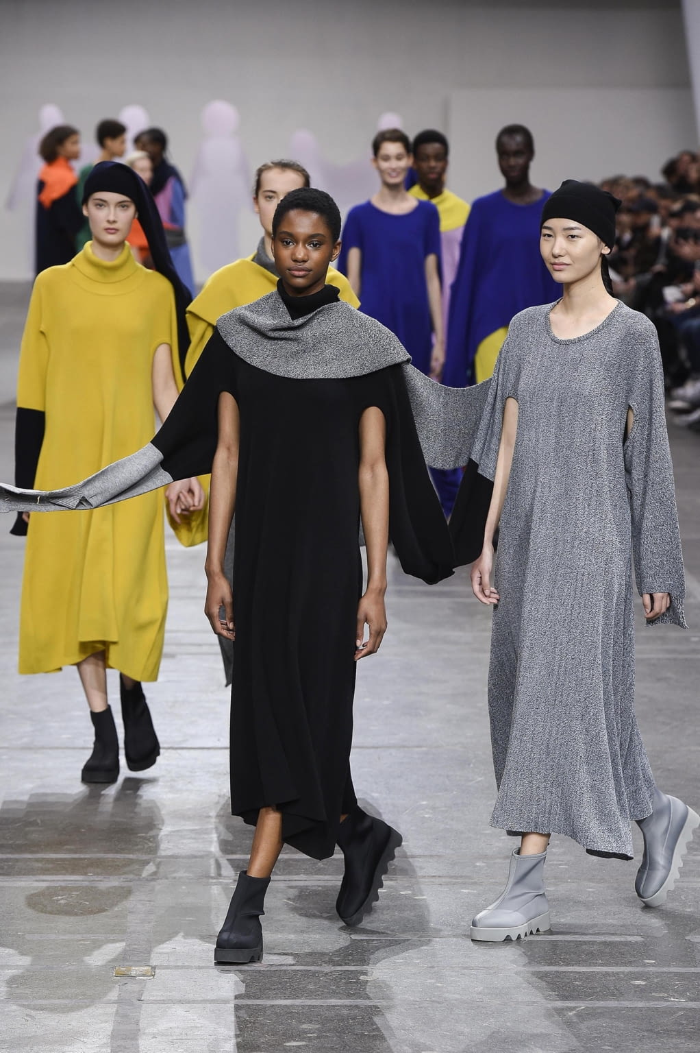 Fashion Week Paris Fall/Winter 2020 look 58 from the Issey Miyake collection womenswear
