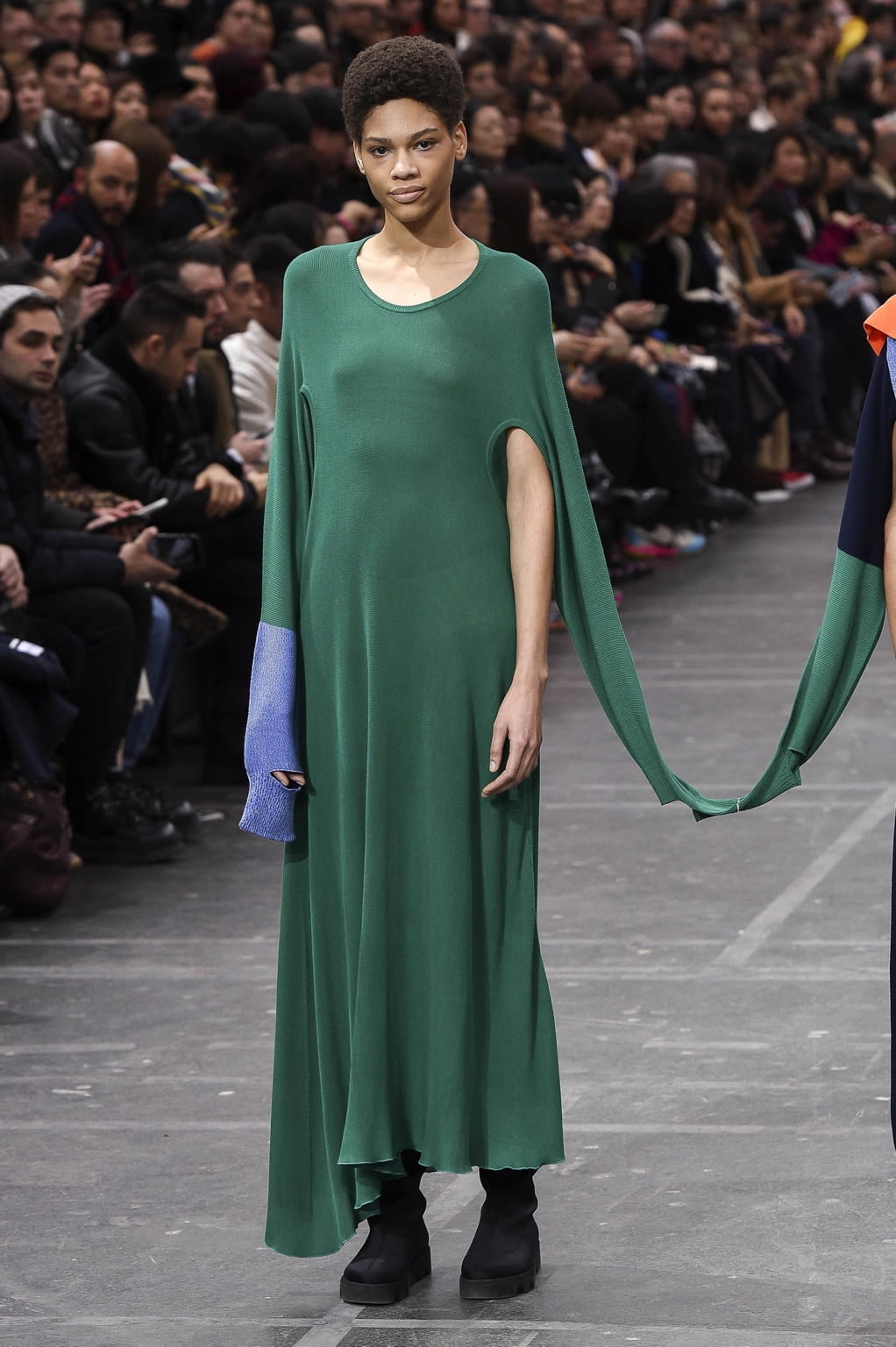 Fashion Week Paris Fall/Winter 2020 look 63 de la collection Issey Miyake womenswear