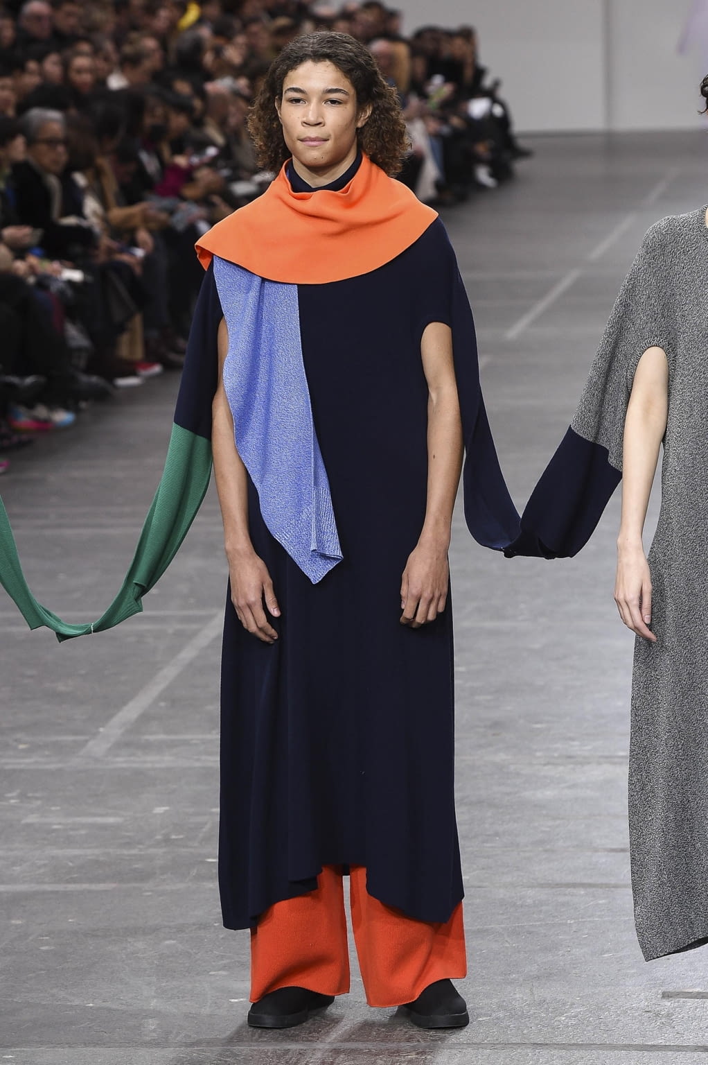 Fashion Week Paris Fall/Winter 2020 look 64 from the Issey Miyake collection womenswear