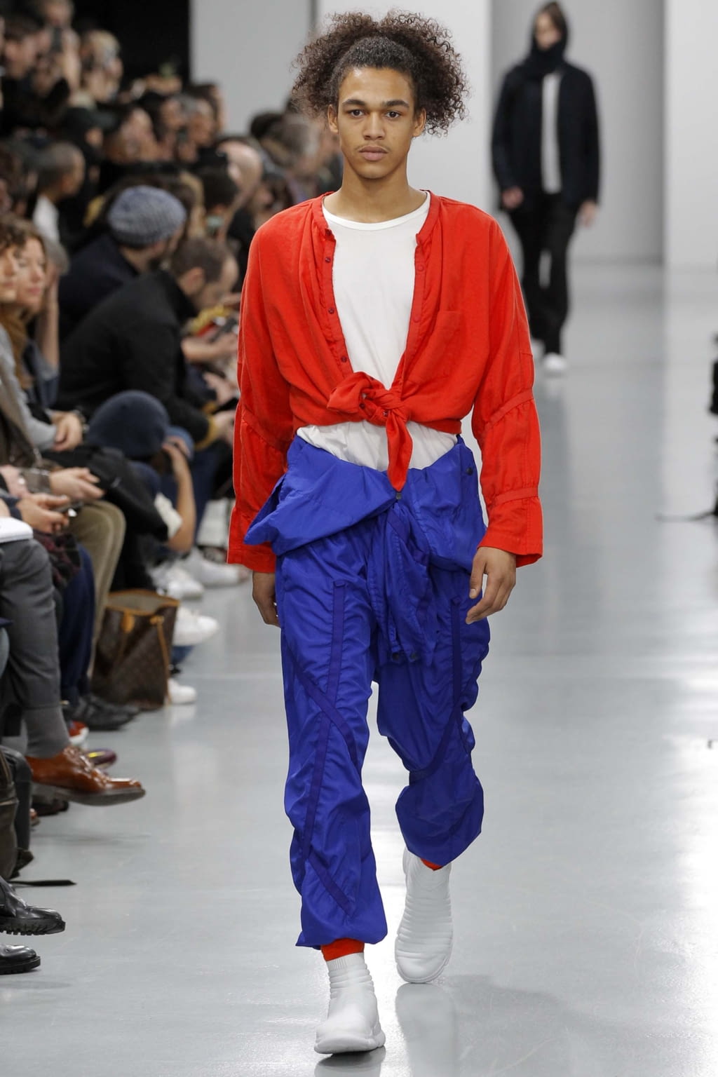 Fashion Week Paris Fall/Winter 2018 look 15 de la collection Issey Miyake Men menswear