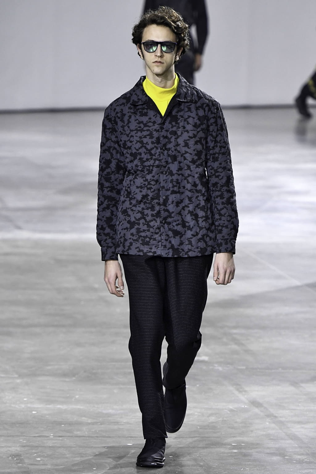 Fashion Week Paris Fall/Winter 2019 look 4 from the Issey Miyake Men collection menswear