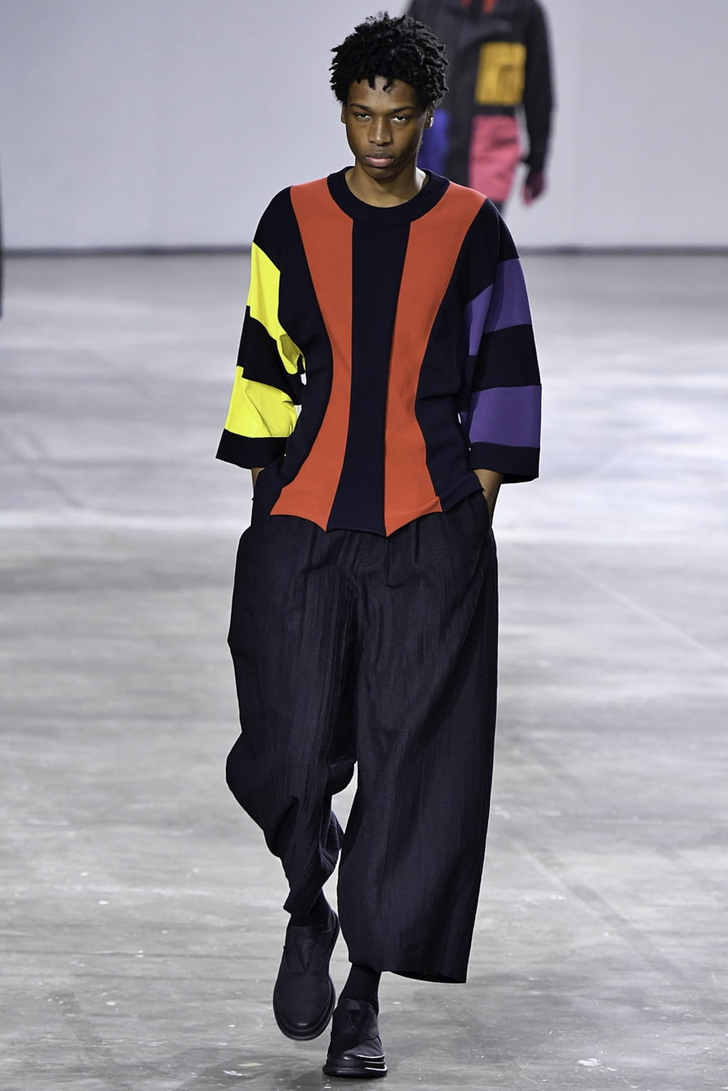 Fashion Week Paris Fall/Winter 2019 look 35 from the Issey Miyake Men collection menswear