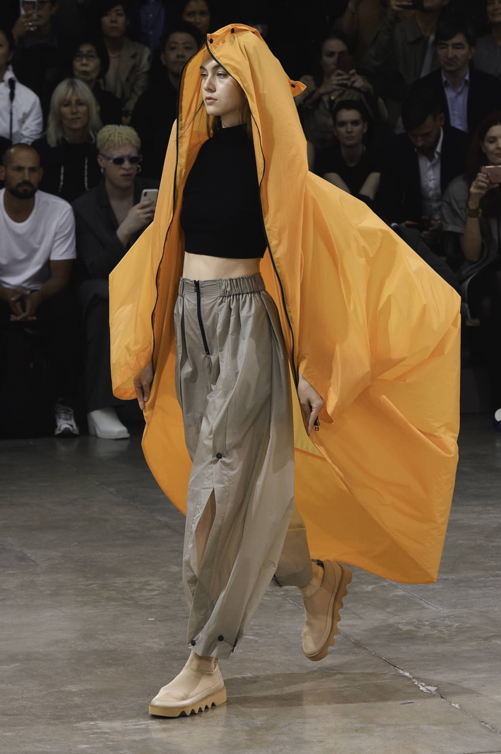 Fashion Week Paris Spring/Summer 2020 look 35 from the Issey Miyake collection 女装