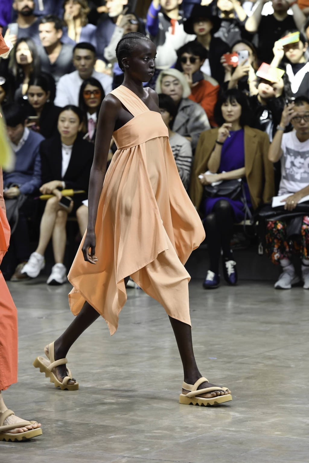 Fashion Week Paris Spring/Summer 2020 look 65 from the Issey Miyake collection womenswear