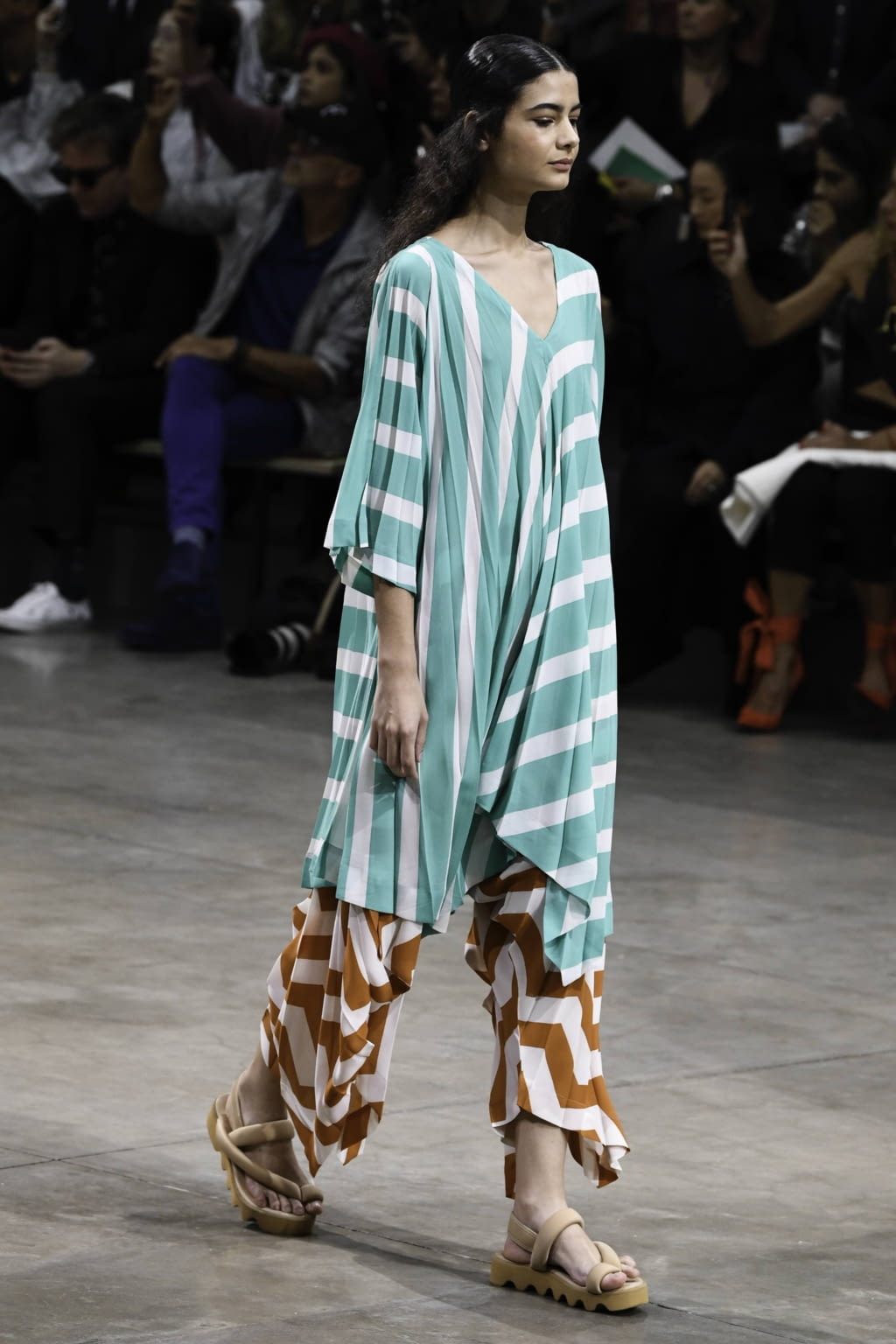 Fashion Week Paris Spring/Summer 2020 look 101 from the Issey Miyake collection womenswear
