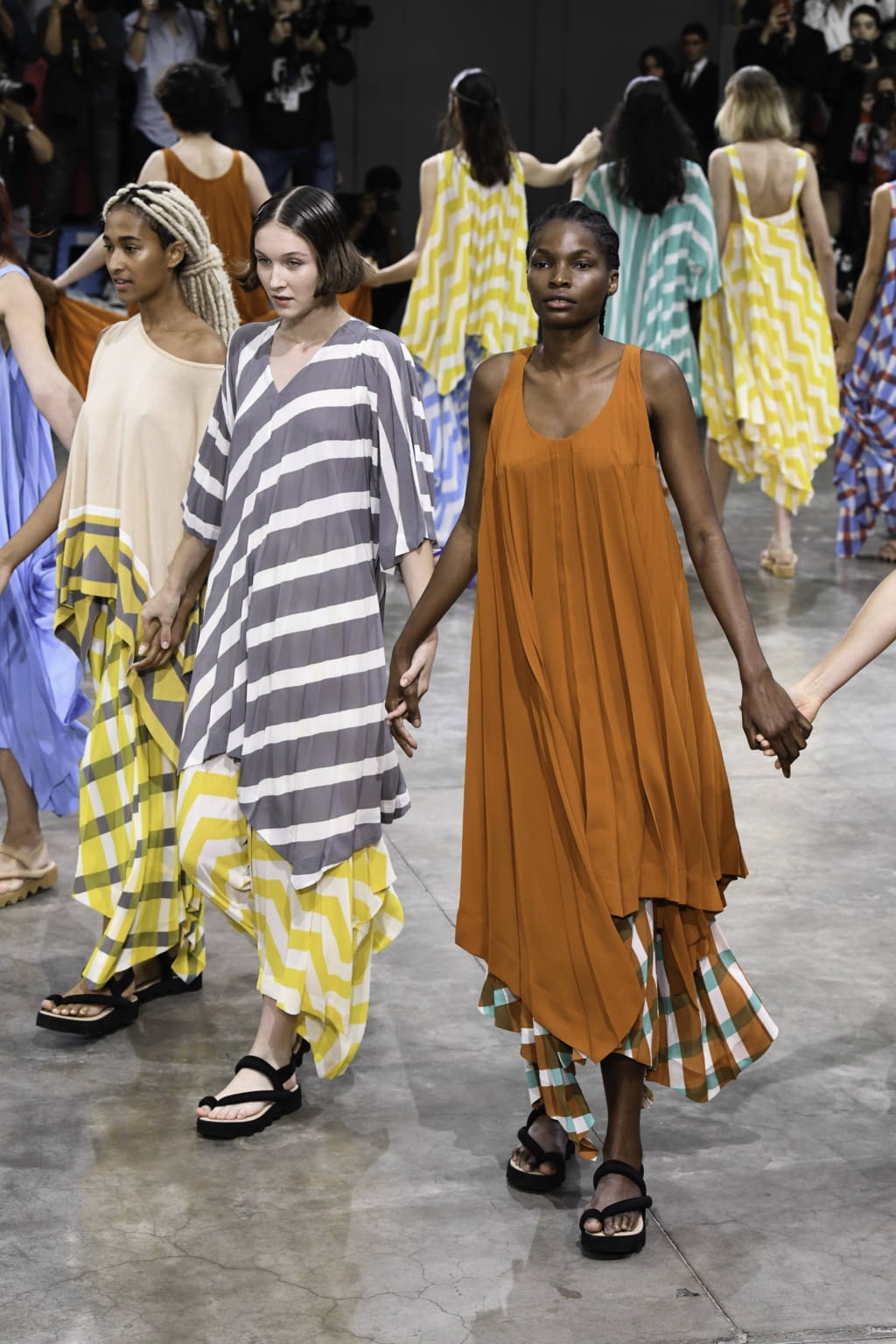 Fashion Week Paris Spring/Summer 2020 look 116 from the Issey Miyake collection womenswear