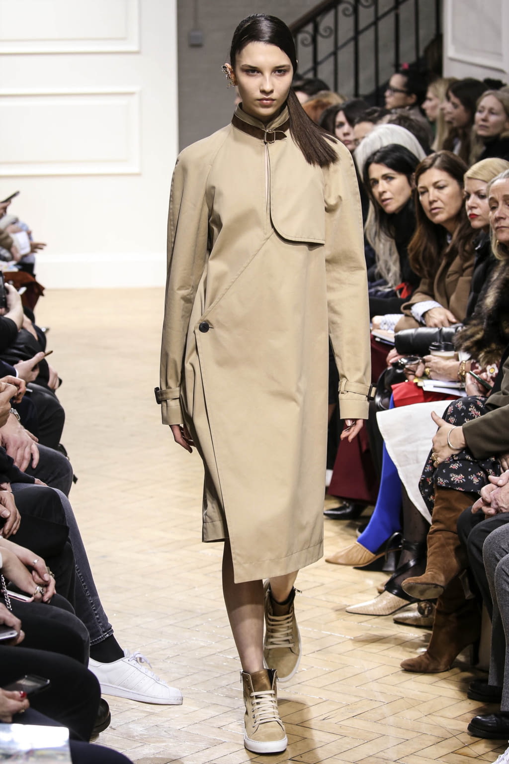 Fashion Week London Fall/Winter 2017 look 14 de la collection JW Anderson womenswear