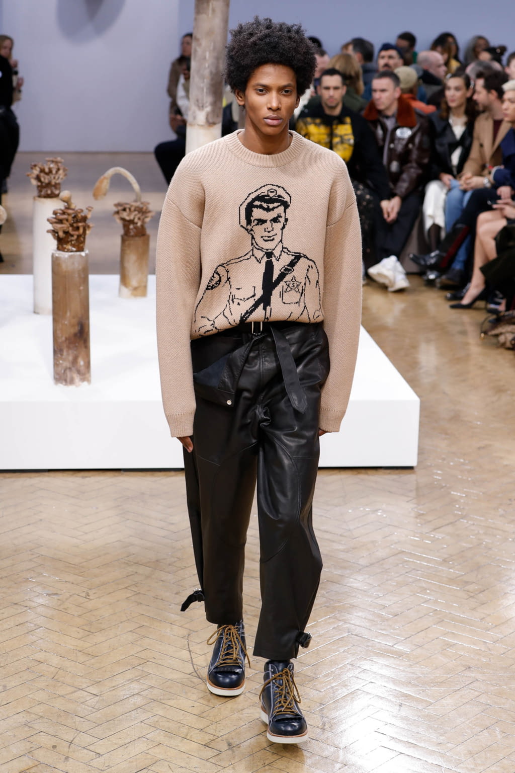 Fashion Week London Fall/Winter 2018 look 12 from the JW Anderson collection menswear