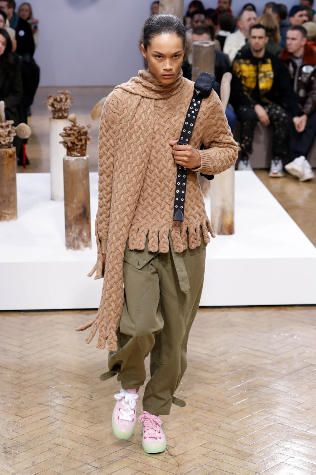 Fashion Week London Fall/Winter 2018 look 20 from the JW Anderson collection 男装
