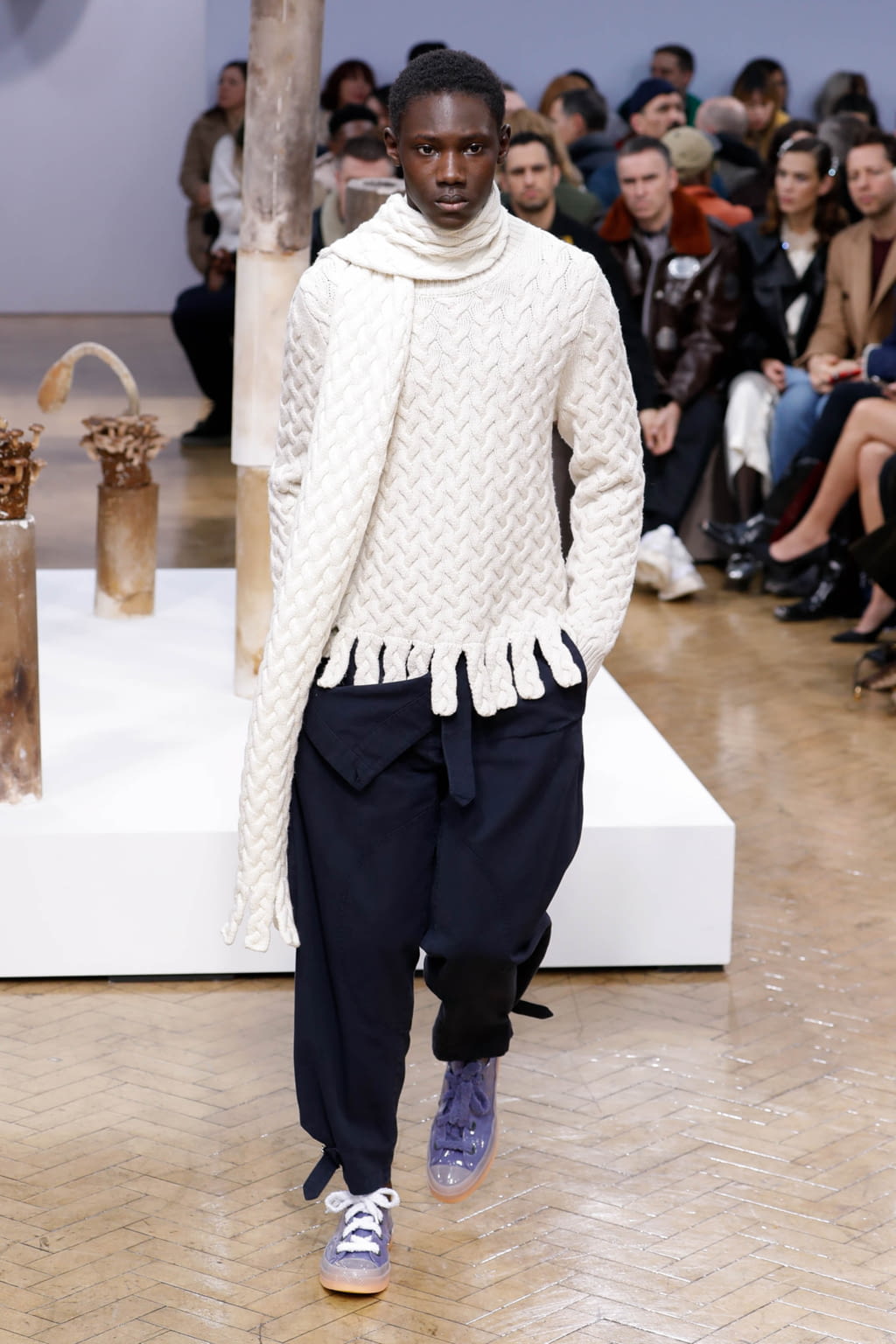 Fashion Week London Fall/Winter 2018 look 34 from the JW Anderson collection 男装