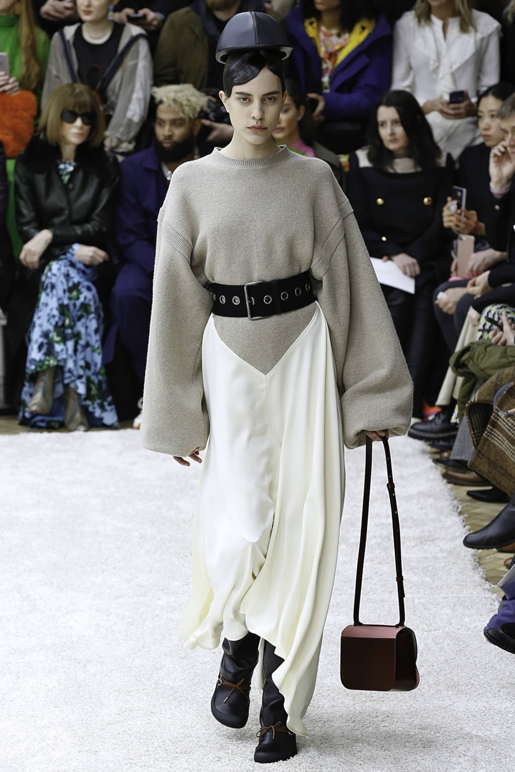 Fashion Week London Fall/Winter 2019 look 34 from the JW Anderson collection womenswear