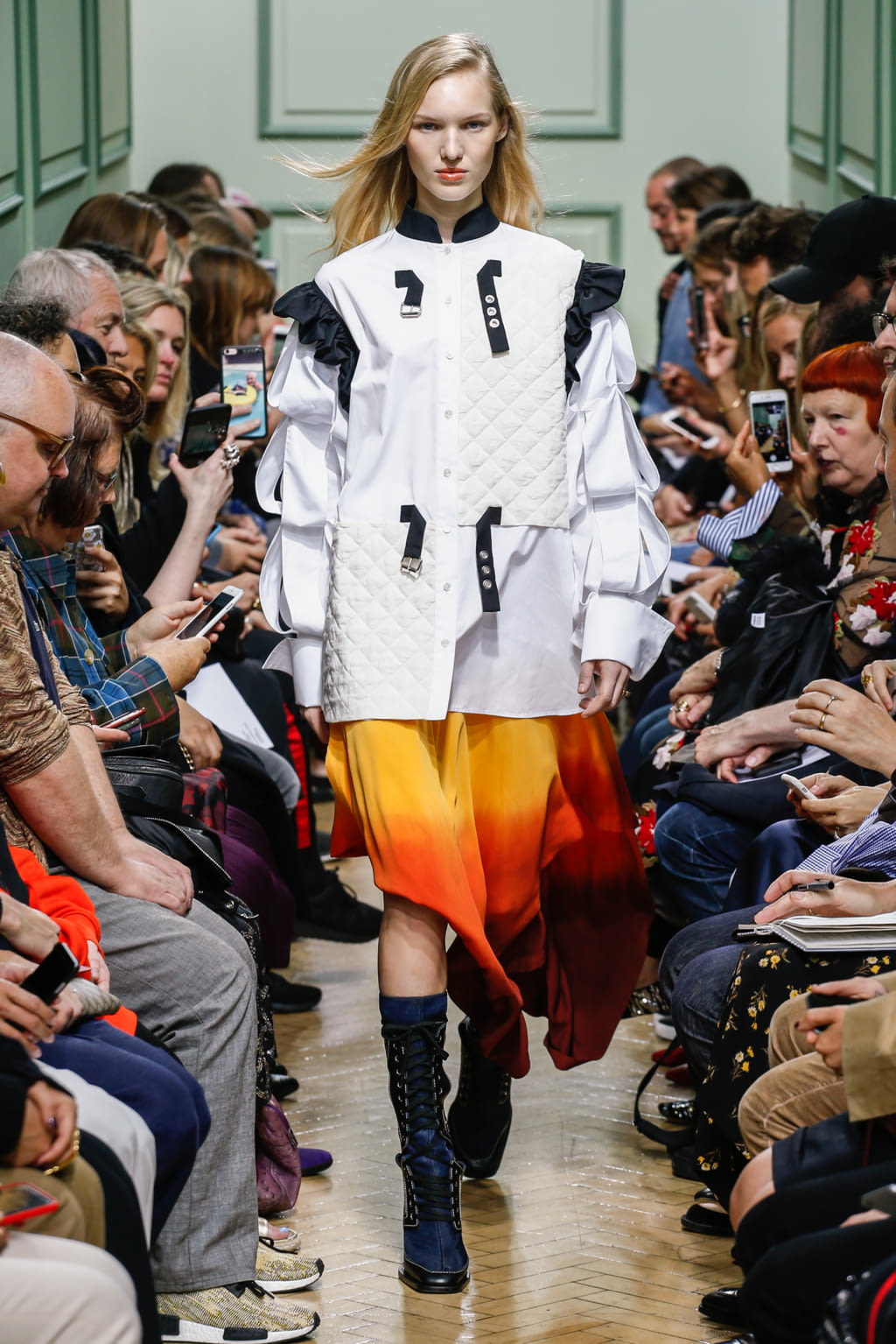 Fashion Week London Spring/Summer 2017 look 1 from the JW Anderson collection womenswear