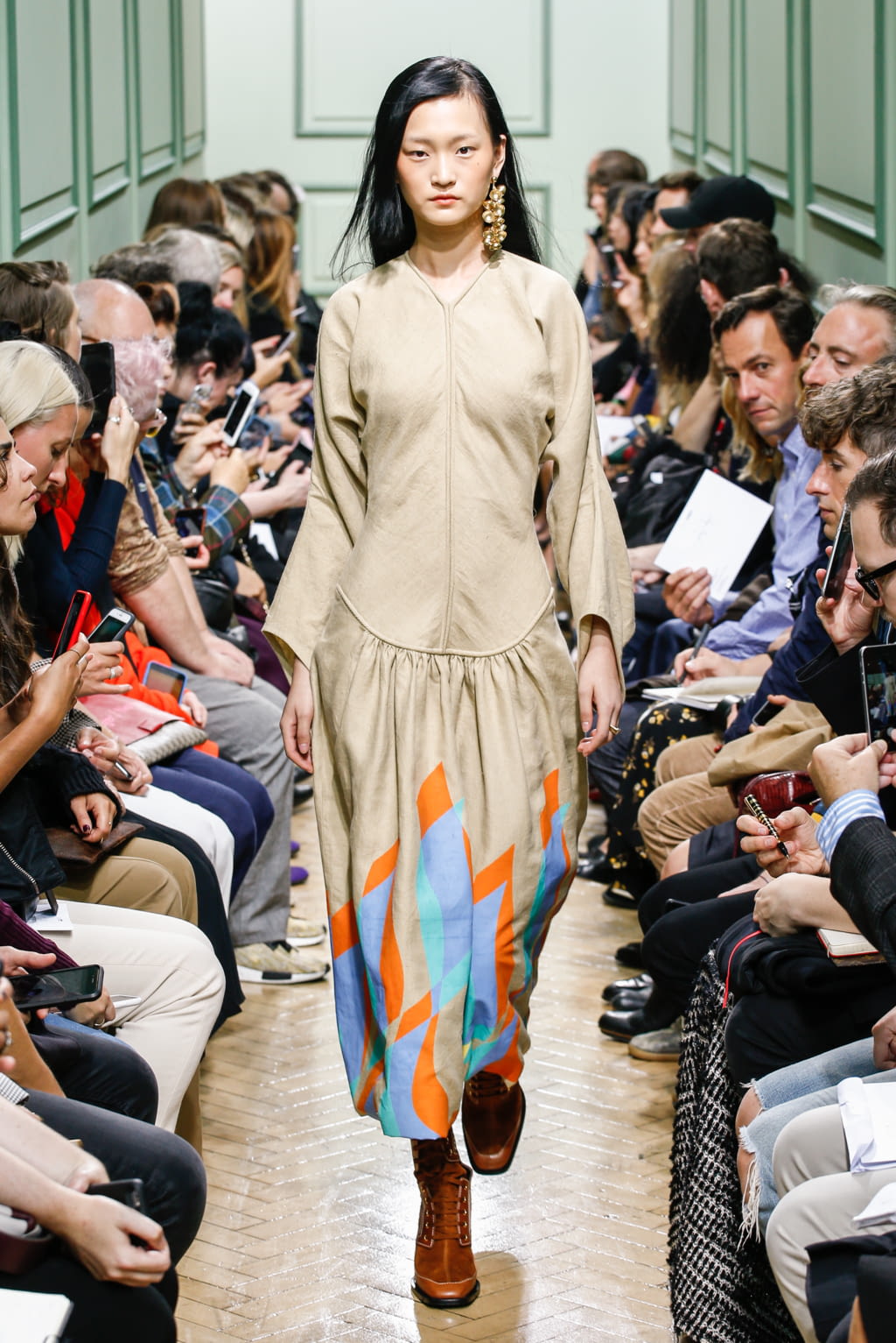 Fashion Week London Spring/Summer 2017 look 9 de la collection JW Anderson womenswear