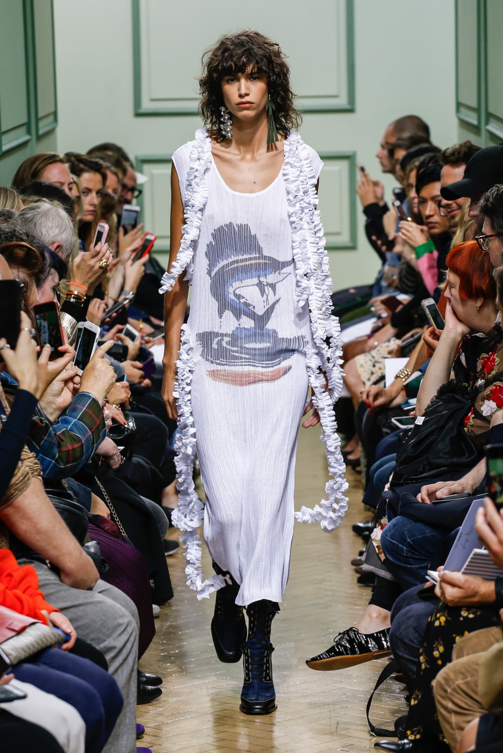 Fashion Week London Spring/Summer 2017 look 30 de la collection JW Anderson womenswear
