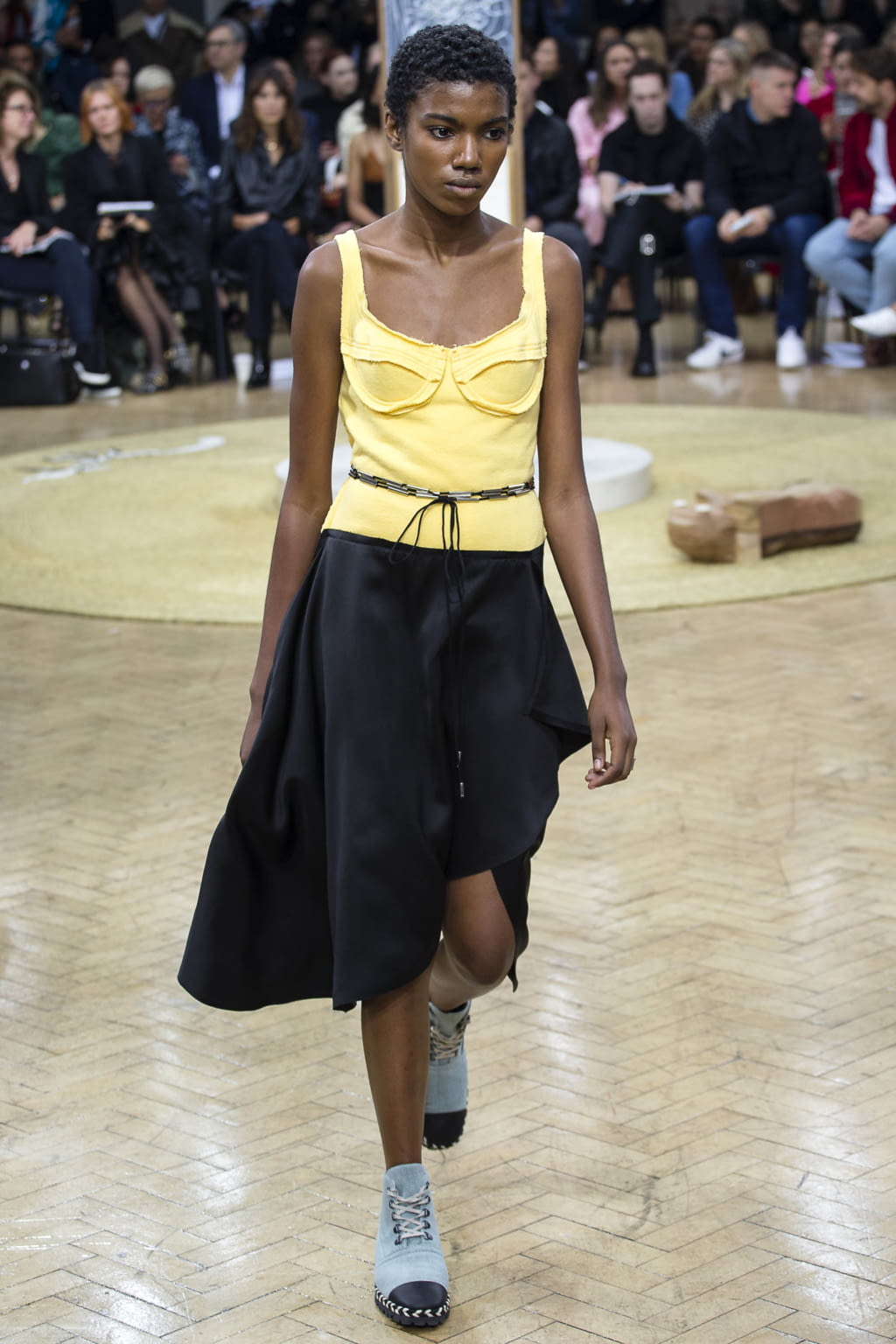 Fashion Week London Spring/Summer 2018 look 5 from the JW Anderson collection womenswear