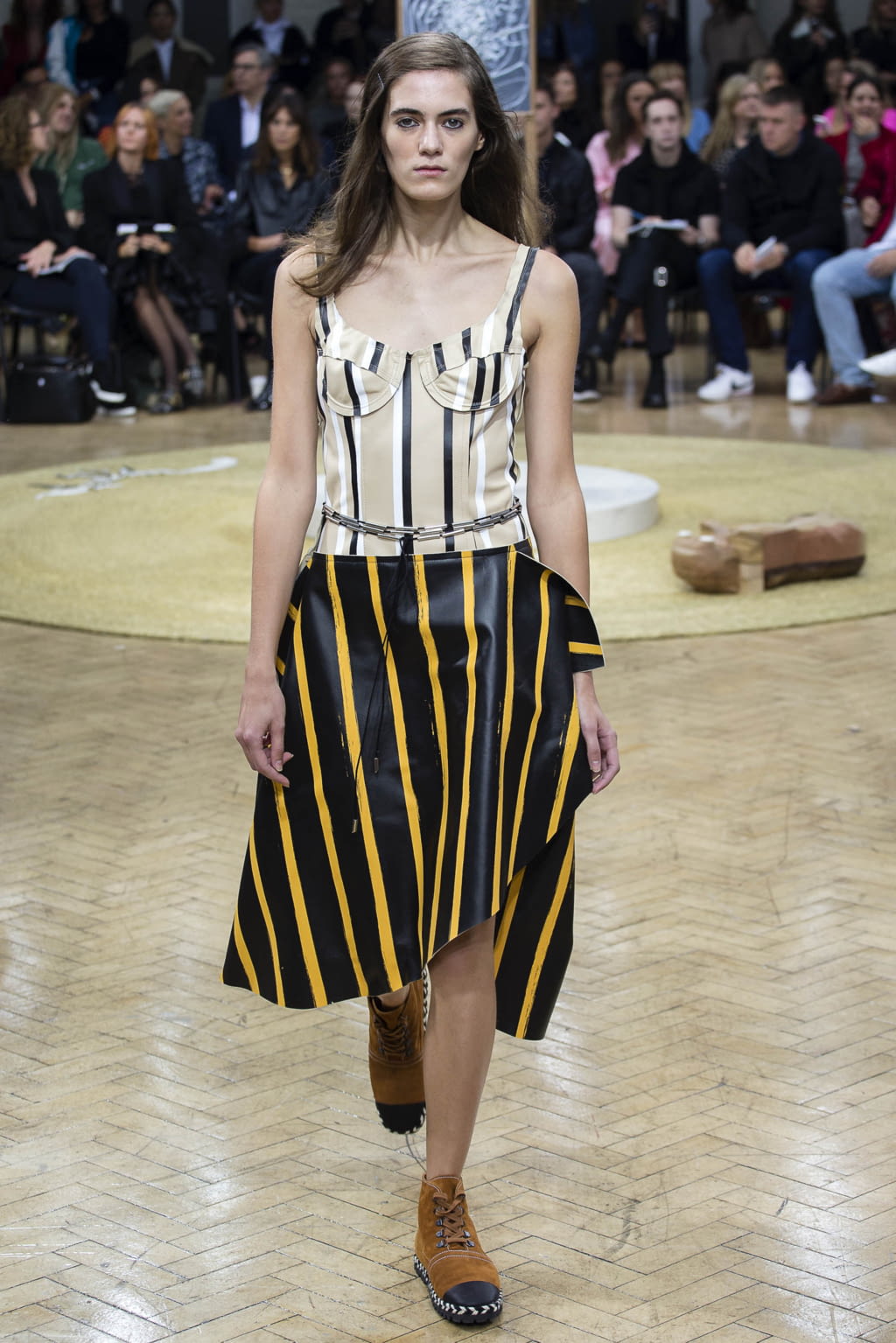 Fashion Week London Spring/Summer 2018 look 17 from the JW Anderson collection womenswear