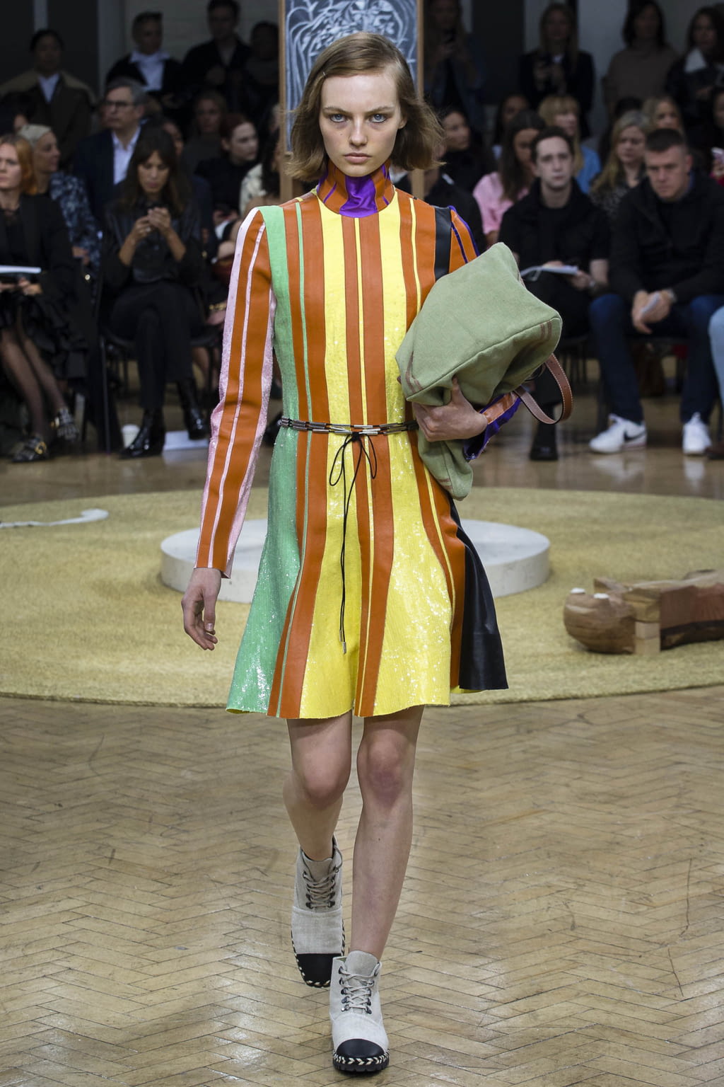 Fashion Week London Spring/Summer 2018 look 35 from the JW Anderson collection womenswear