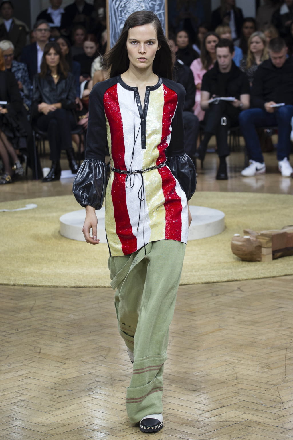 Fashion Week London Spring/Summer 2018 look 39 from the JW Anderson collection womenswear