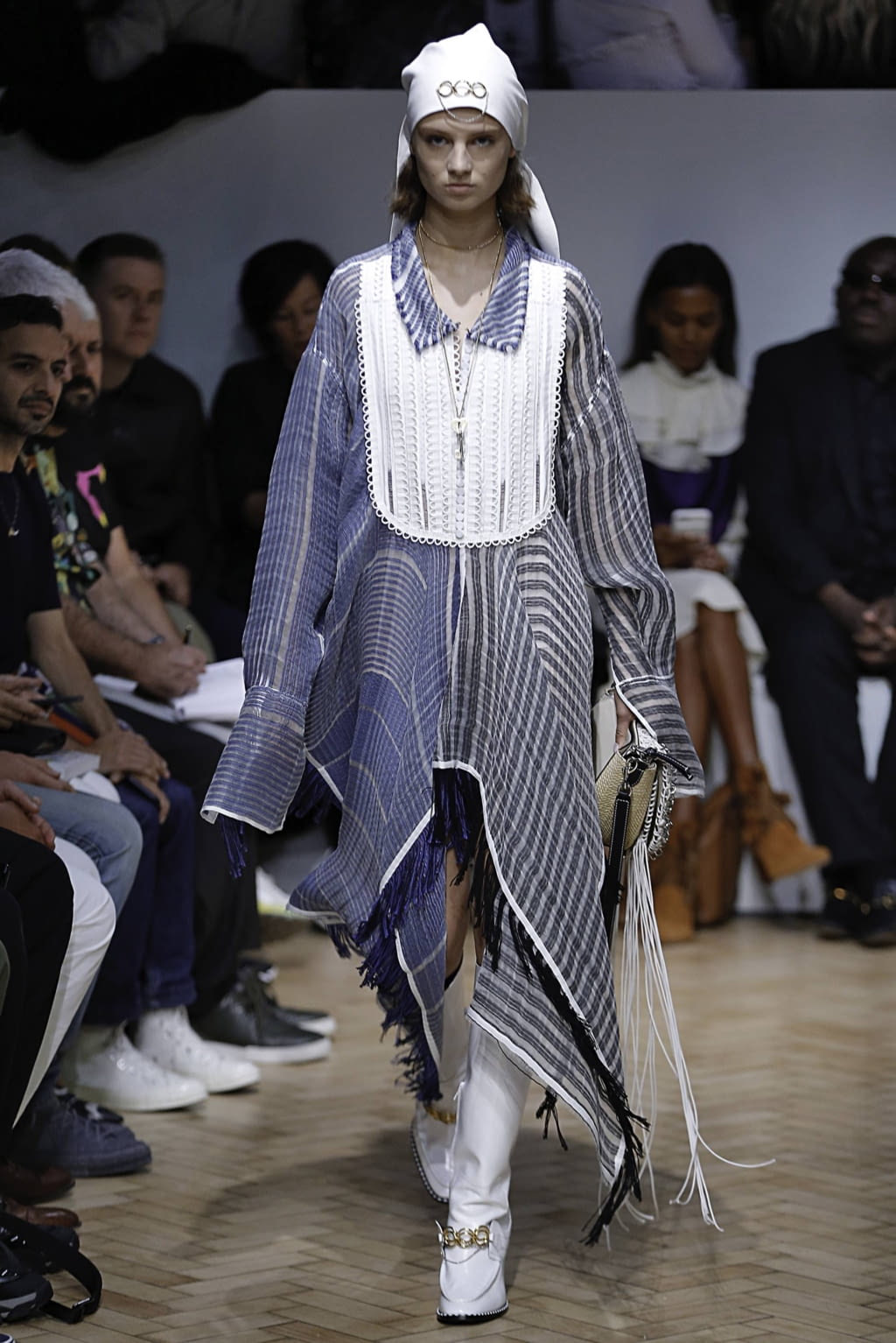 Fashion Week London Spring/Summer 2019 look 2 from the JW Anderson collection womenswear