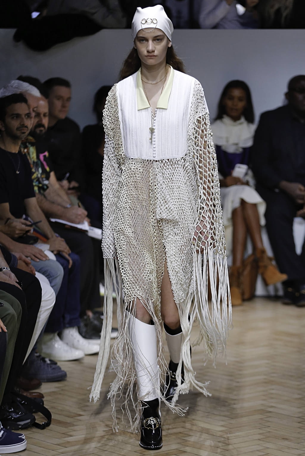Fashion Week London Spring/Summer 2019 look 7 from the JW Anderson collection 女装