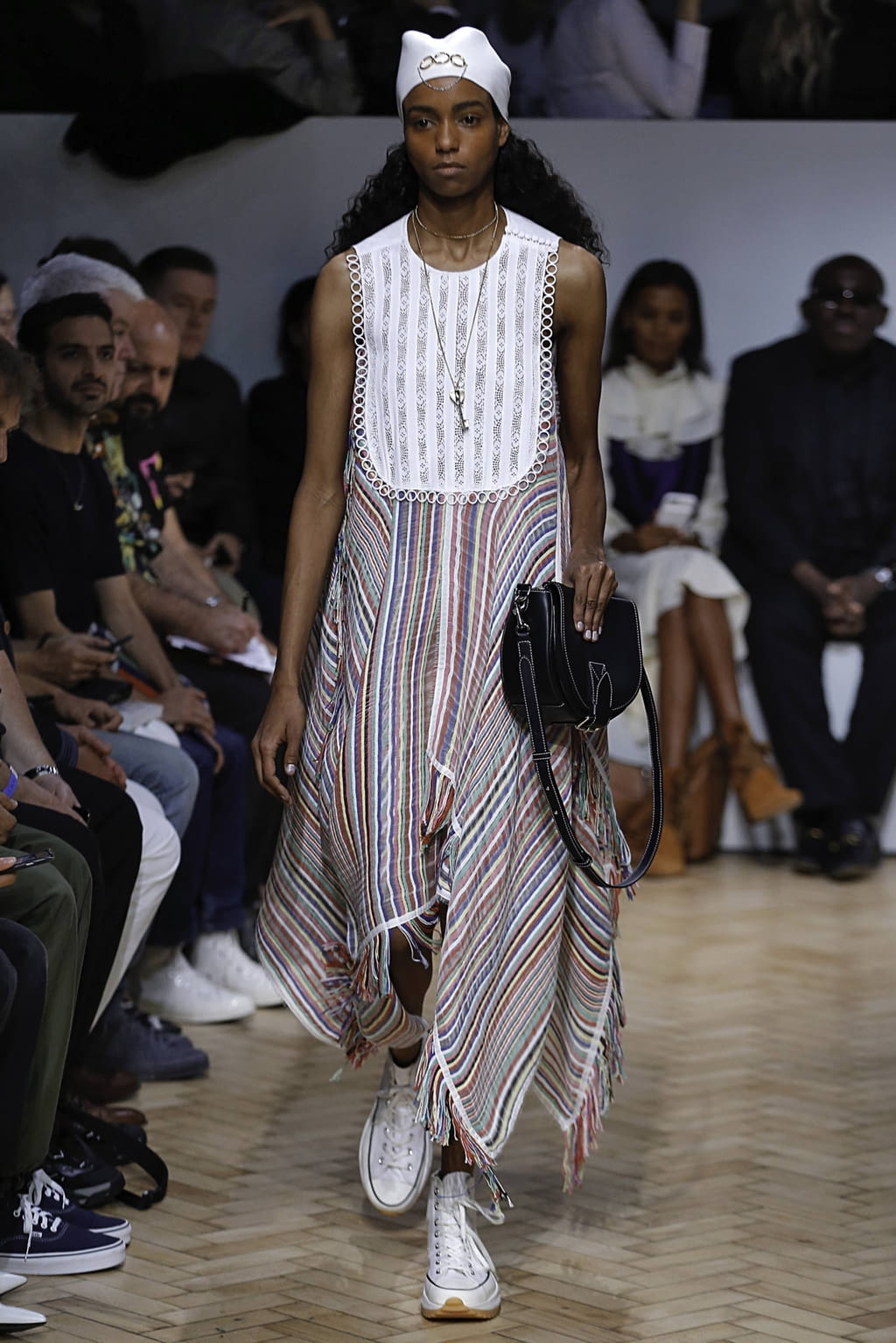 Fashion Week London Spring/Summer 2019 look 12 from the JW Anderson collection 女装